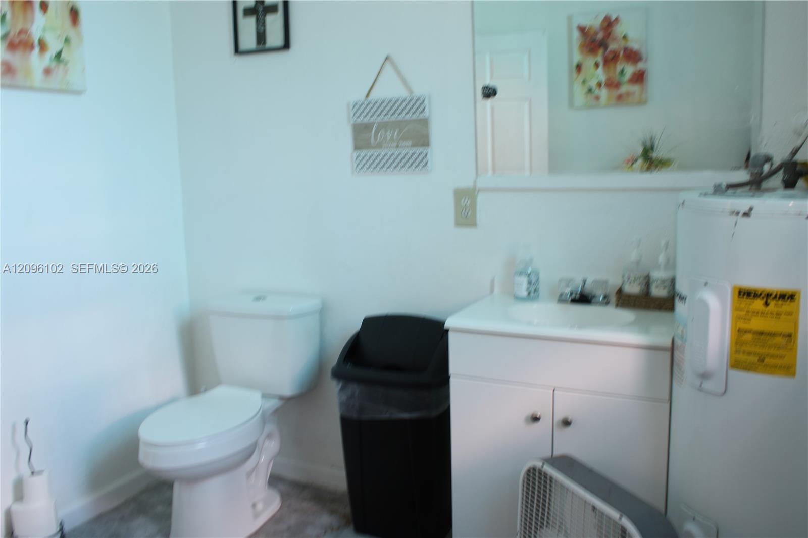 214 2 / 2  sq. ft. $ 2026-09-26 0 foto