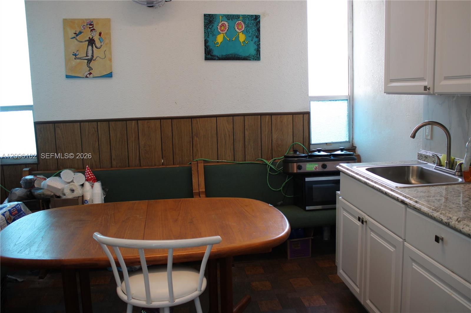214 2 / 2  sq. ft. $ 2026-09-26 0 foto