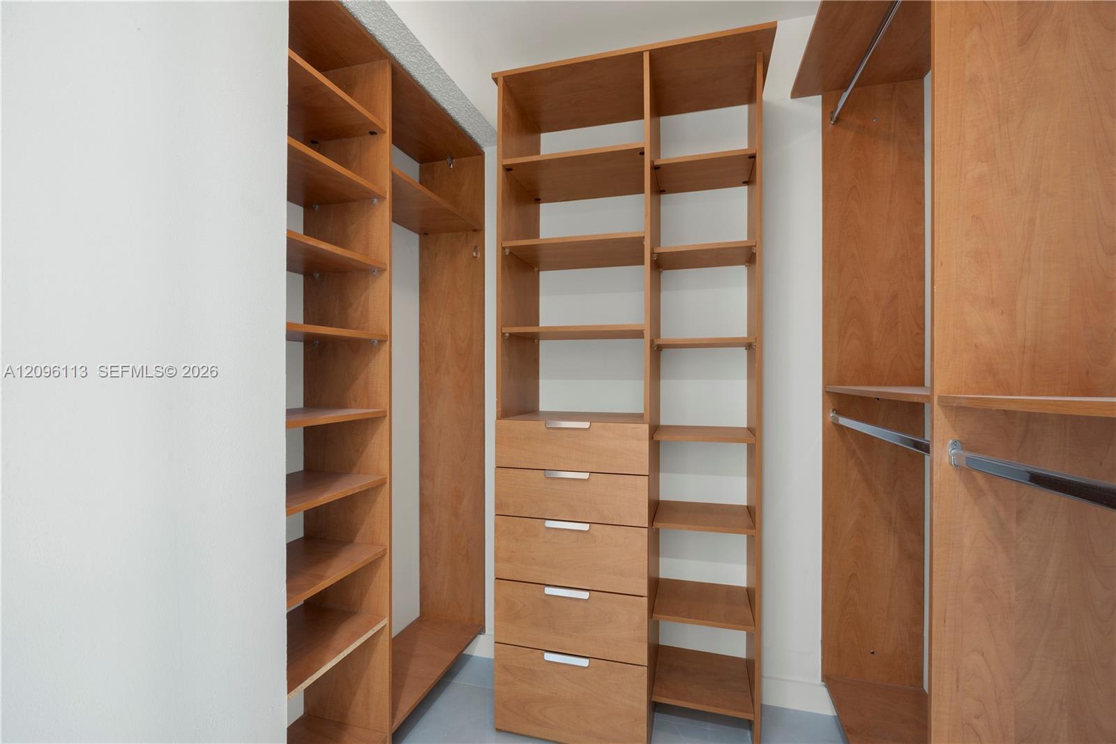 See details 1103 2 / 2 1232 sq. ft. $ 2026-09-26 0 Photo