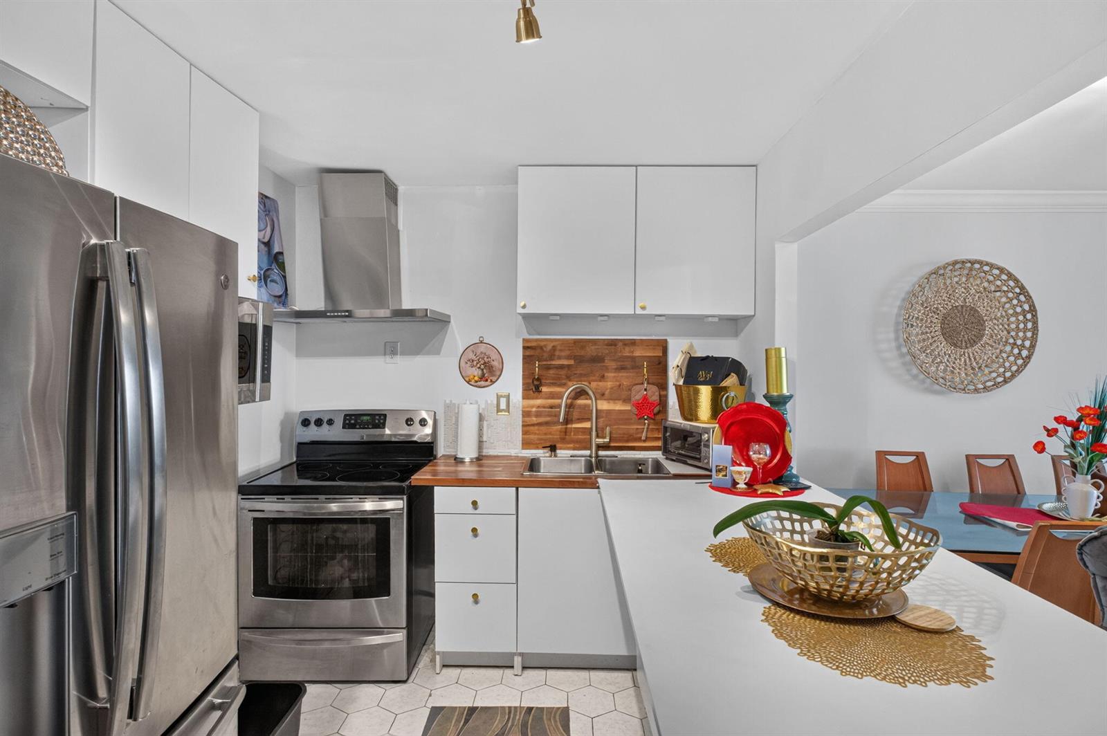 620 1 /  991 sq. ft. $ 2026-09-27 0 foto