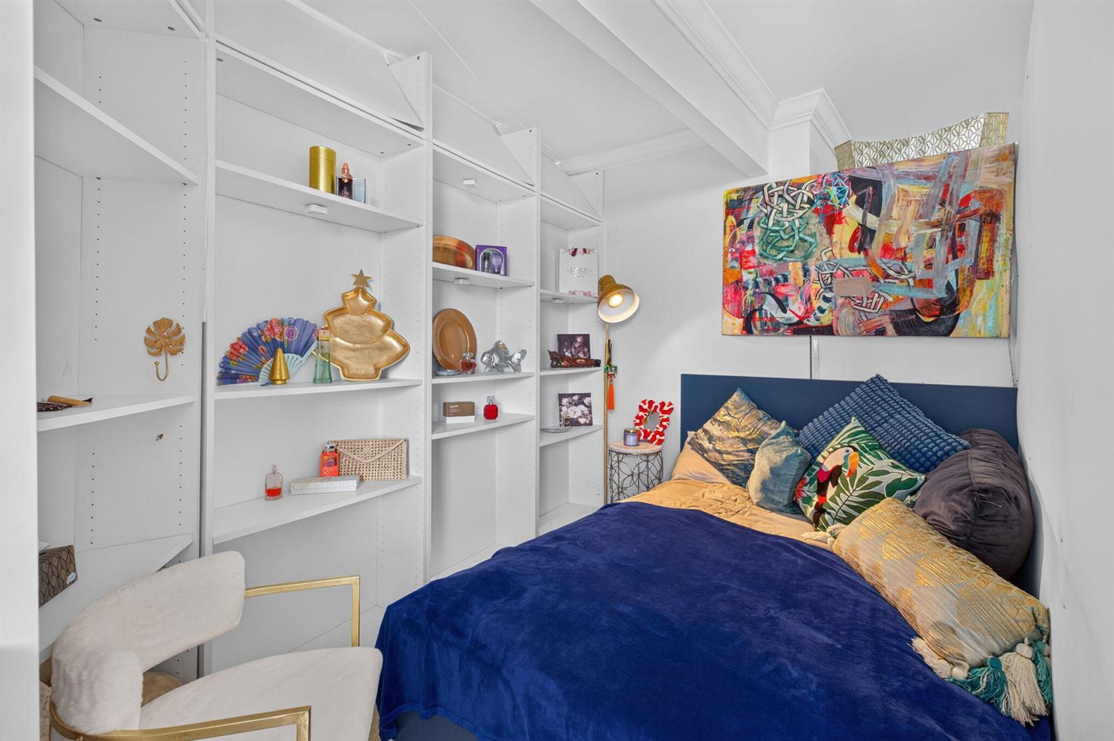 620 1 /  991 sq. ft. $ 2026-09-27 0 foto