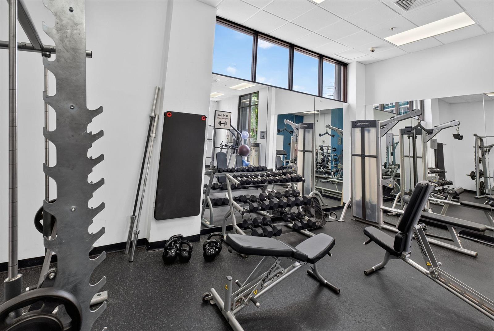 620 1 /  991 sq. ft. $ 2026-09-27 0 foto