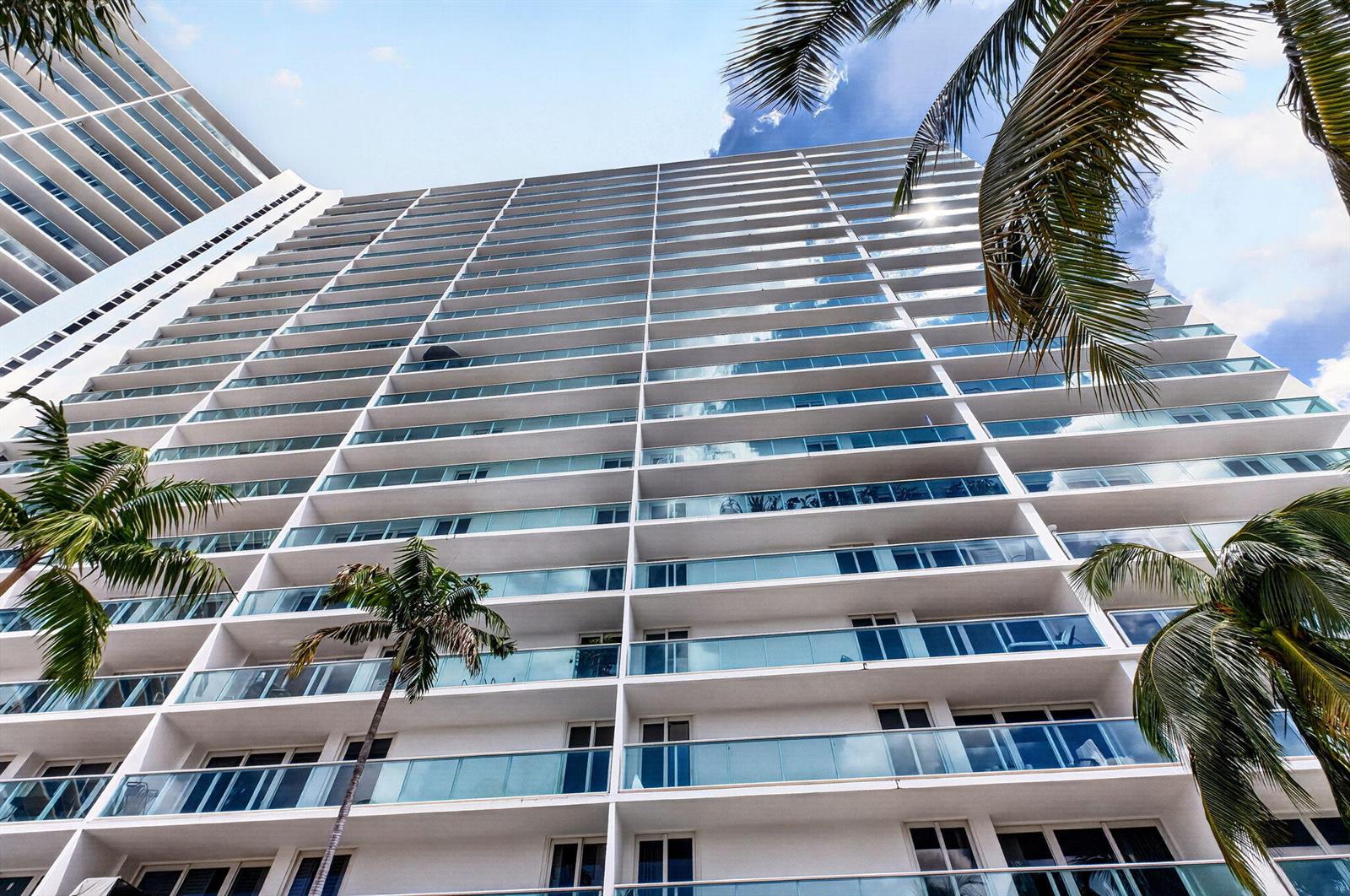 620 1 /  991 sq. ft. $ 2026-09-27 0 foto