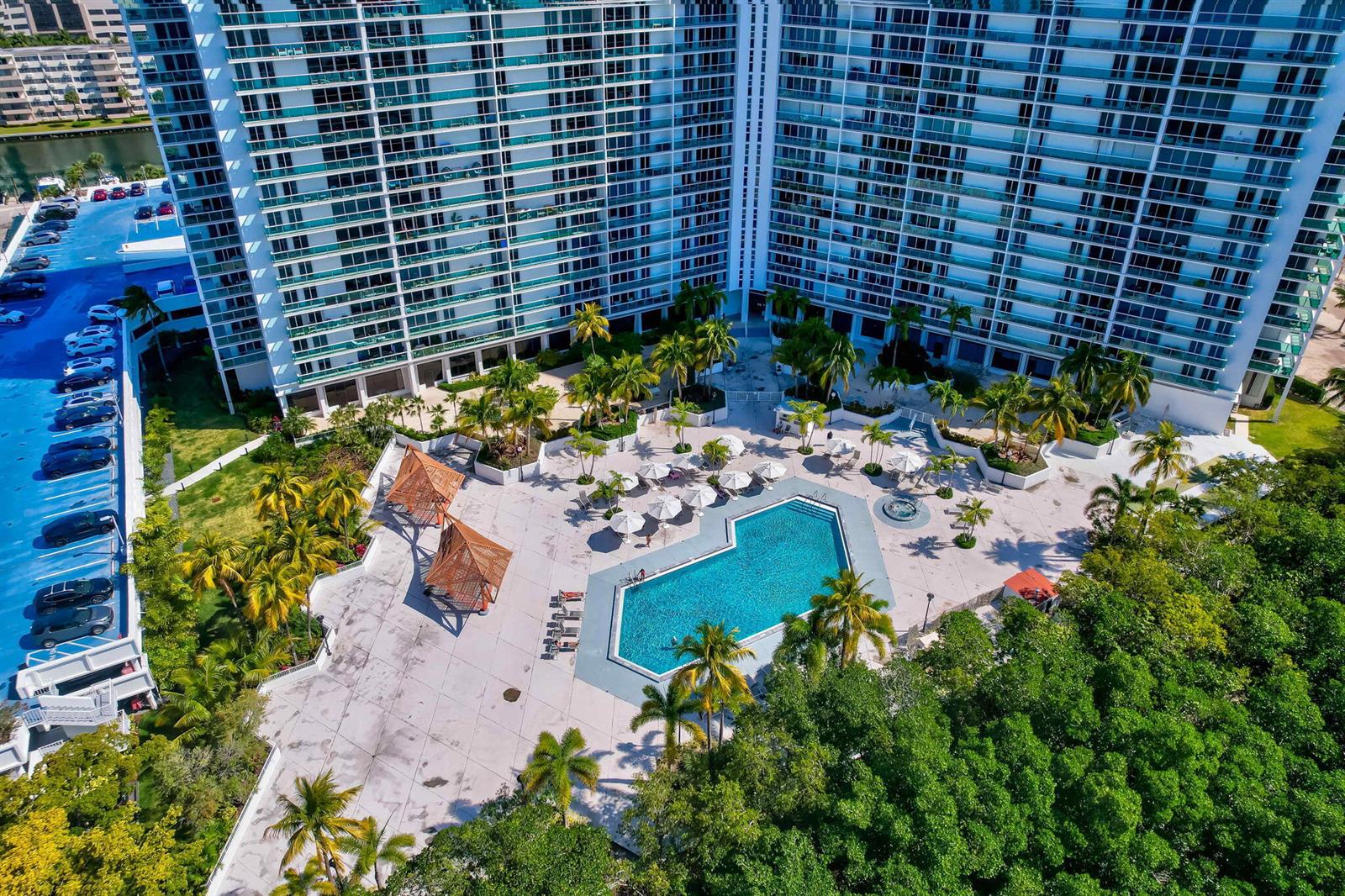 620 1 /  991 sq. ft. $ 2026-09-27 0 foto