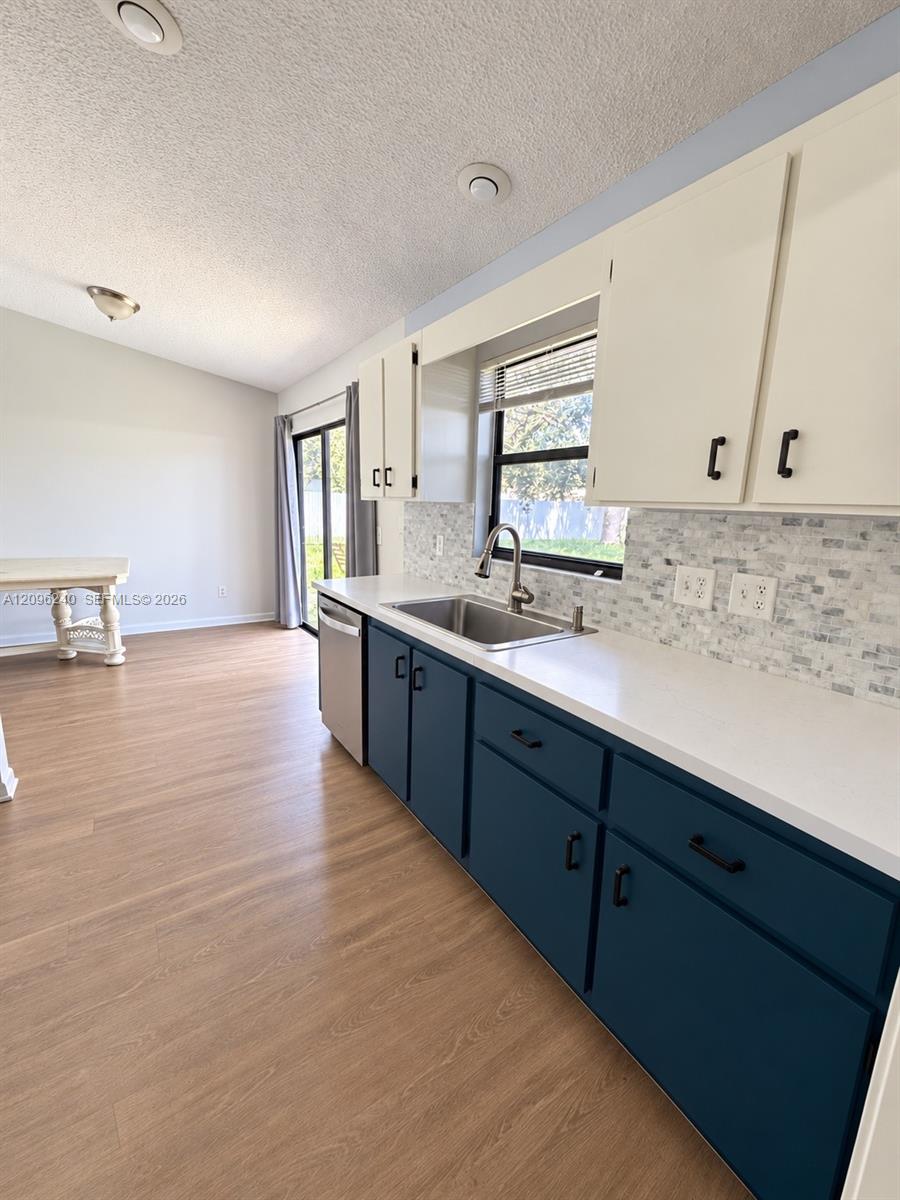 4133 2 / 2 912 sq. ft. $ 2026-09-27 0 foto