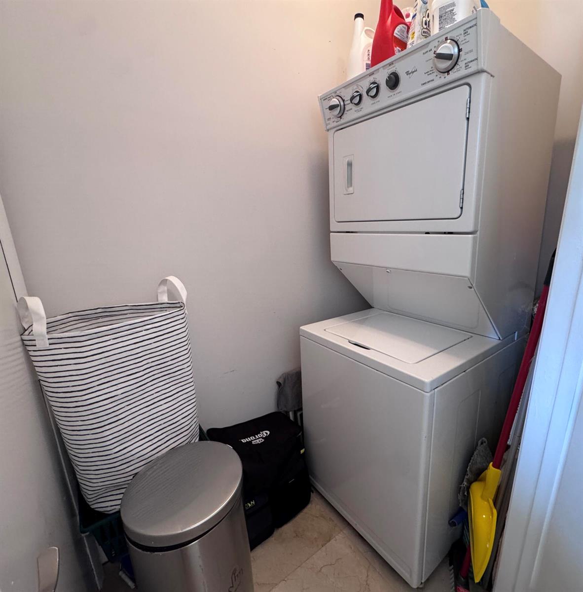 See details 4002 3 / 1979 sq. ft. $ 2026-09-28 0 Photo