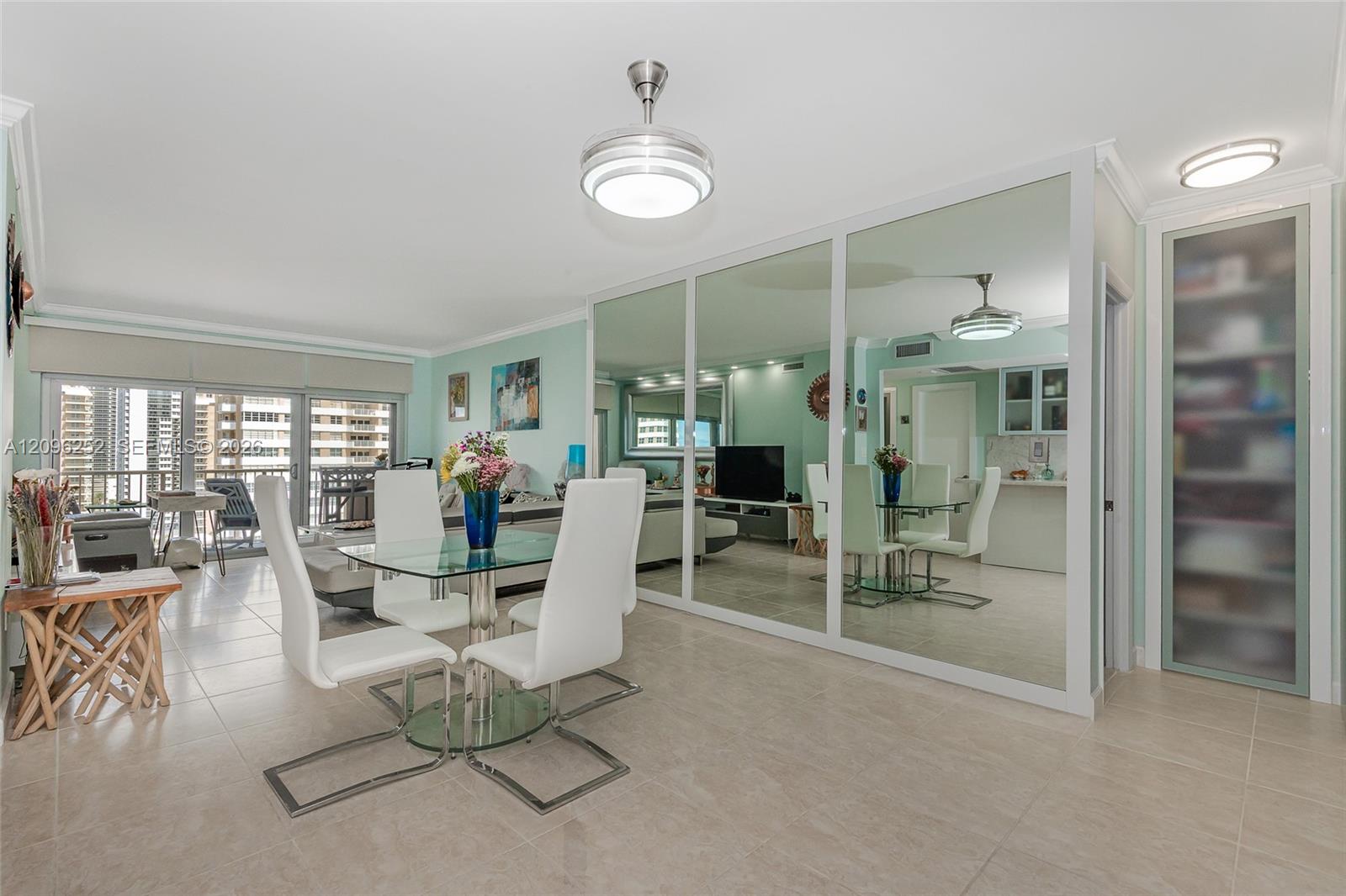 See details 11K 1 / 2 870 sq. ft. $ 2026-09-27 0 Photo
