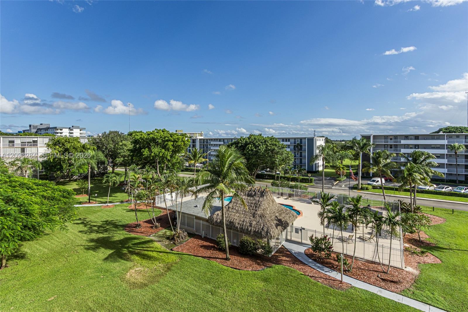 See details 502 2 / 2 992 sq. ft. $ 2026-09-27 0 Photo