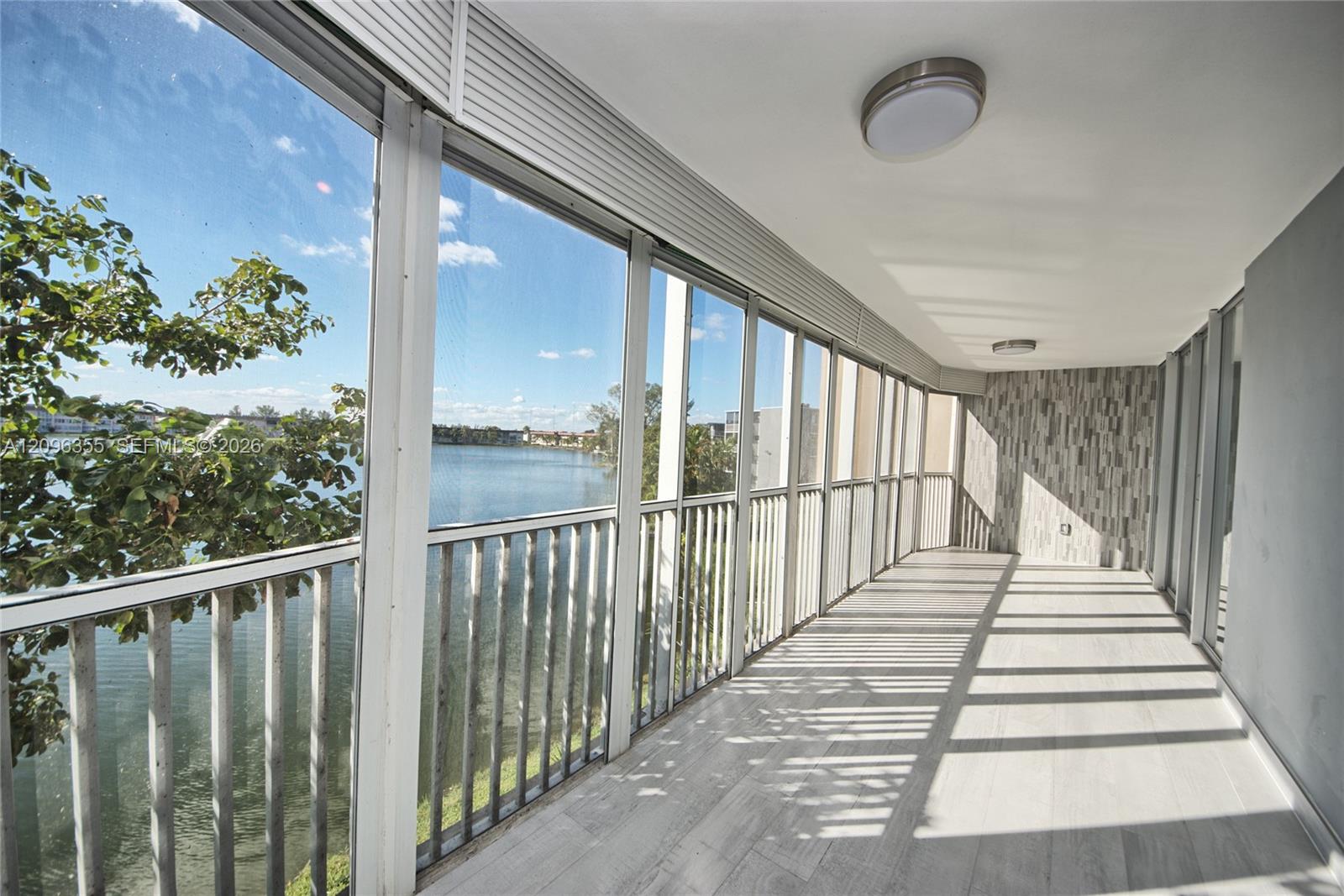 309-1 2 / 2 1674 sq. ft. $ 2026-09-27 0 foto