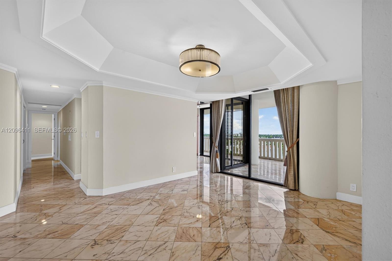 Ver detalles 1103 3 / 4 2605 sq. ft. $ 2026-09-27 0 foto