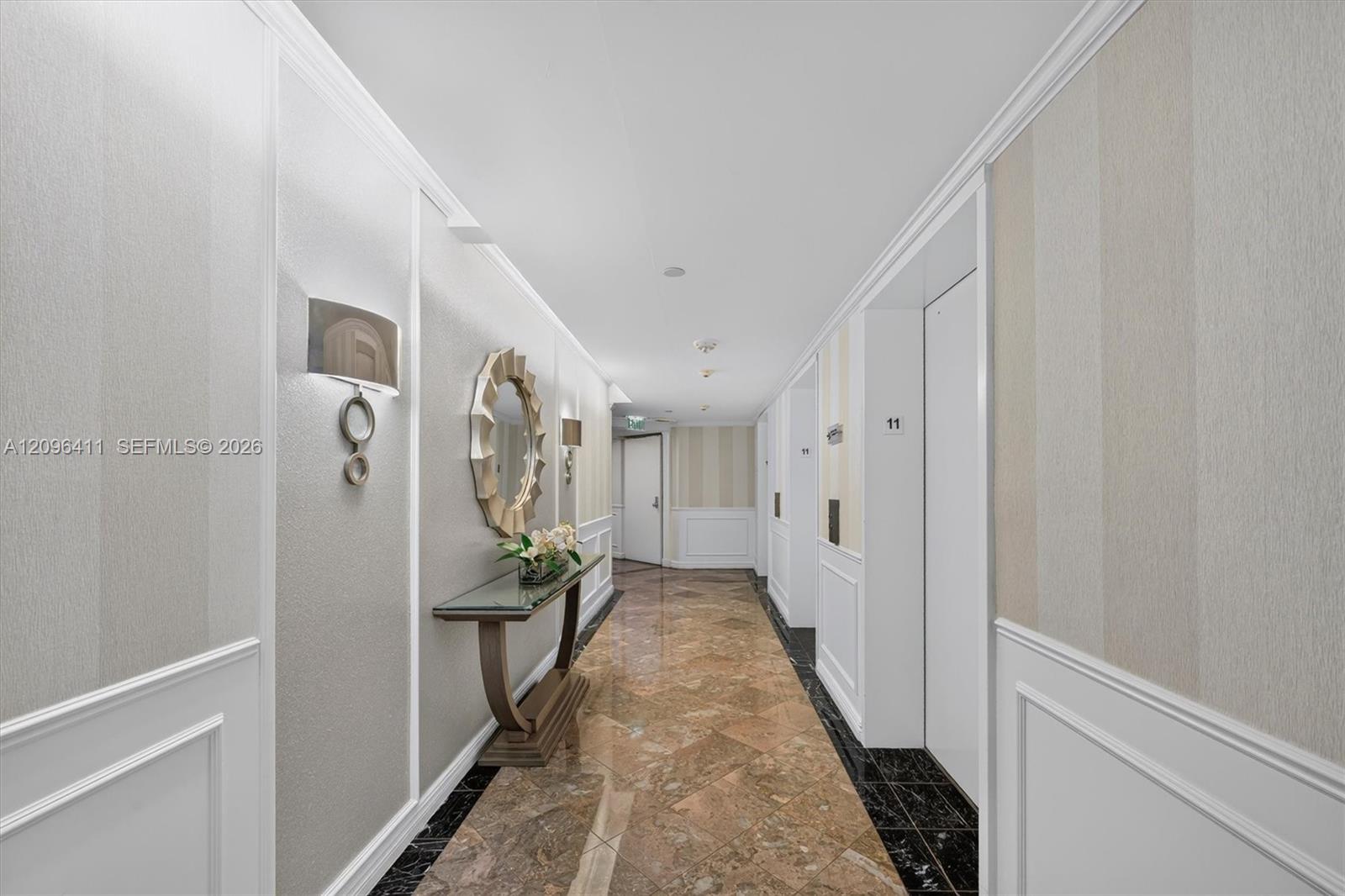 Ver detalles 1103 3 / 4 2605 sq. ft. $ 2026-09-27 0 foto