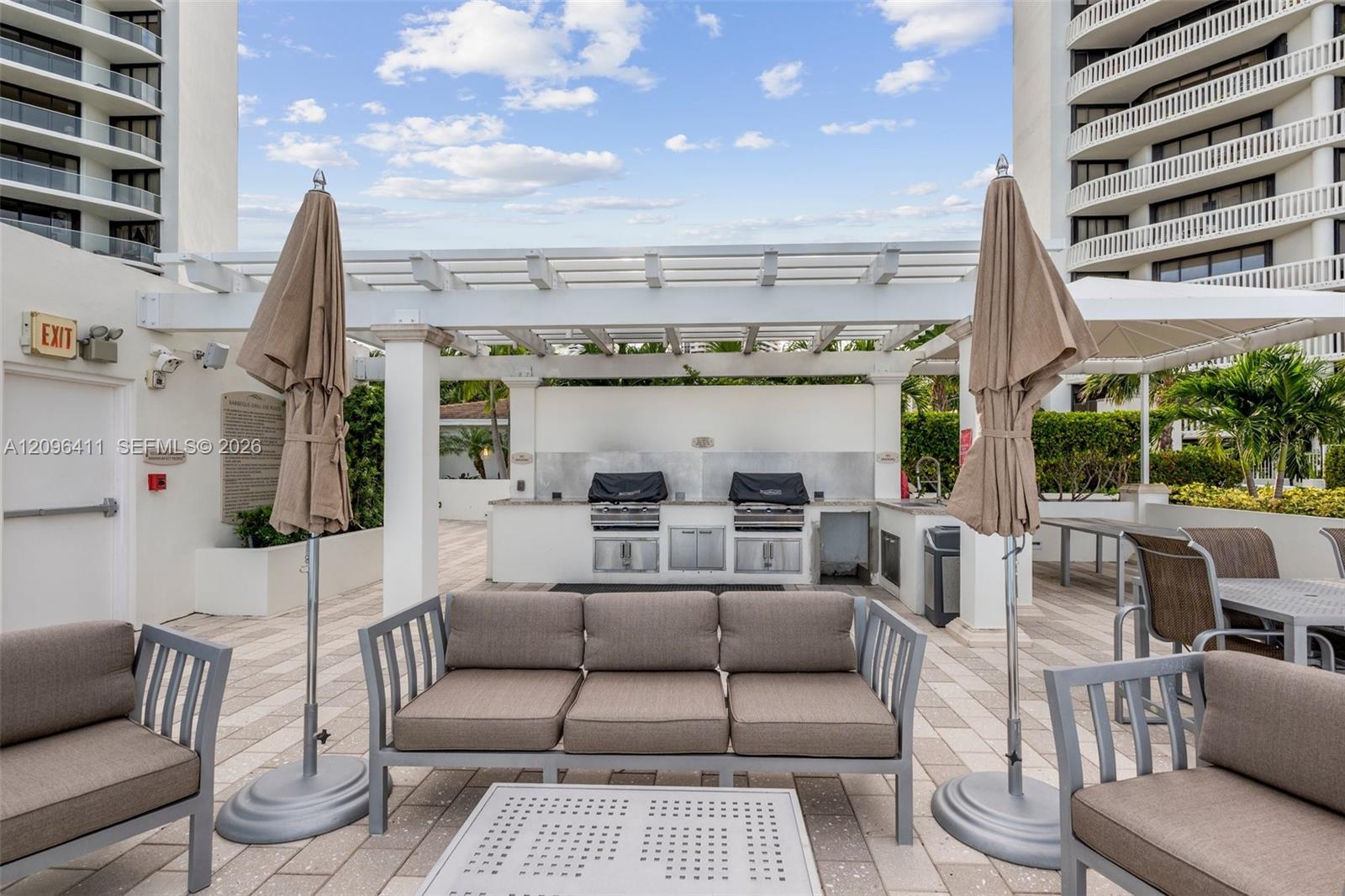Ver detalles 1103 3 / 4 2605 sq. ft. $ 2026-09-27 0 foto