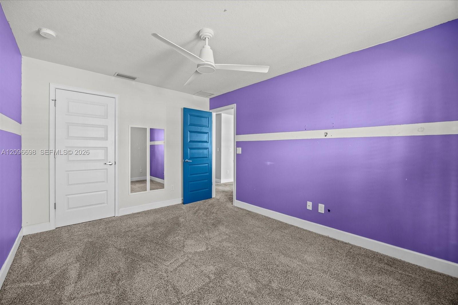 Ver detalles 763 3 / 2 1908 sq. ft. $ 2026-10-07 0 foto