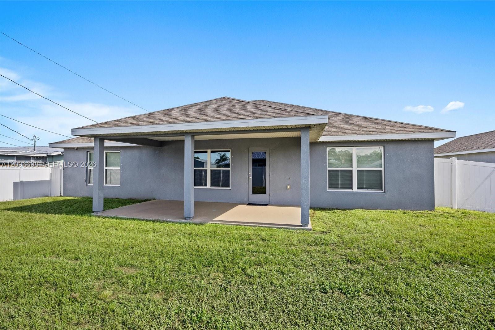 Ver detalles 763 3 / 2 1908 sq. ft. $ 2026-10-07 0 foto