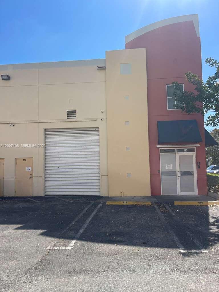315  /   sq. ft. $ 2026-09-28 0 foto