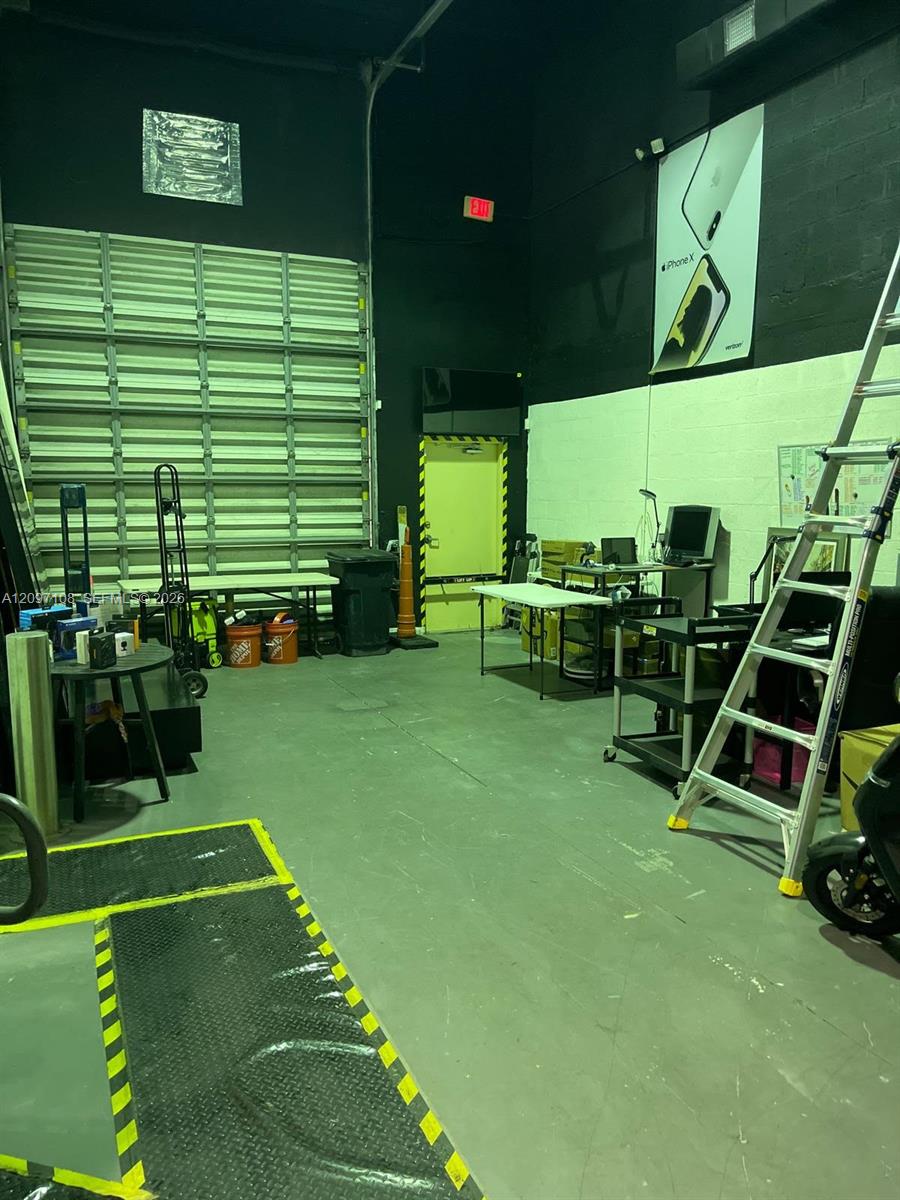 315  /   sq. ft. $ 2026-09-28 0 foto