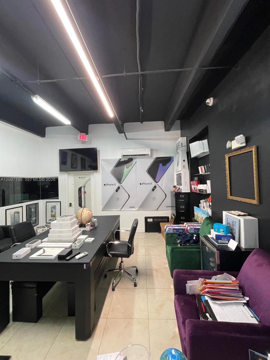 315  /   sq. ft. $ 2026-09-28 0 foto