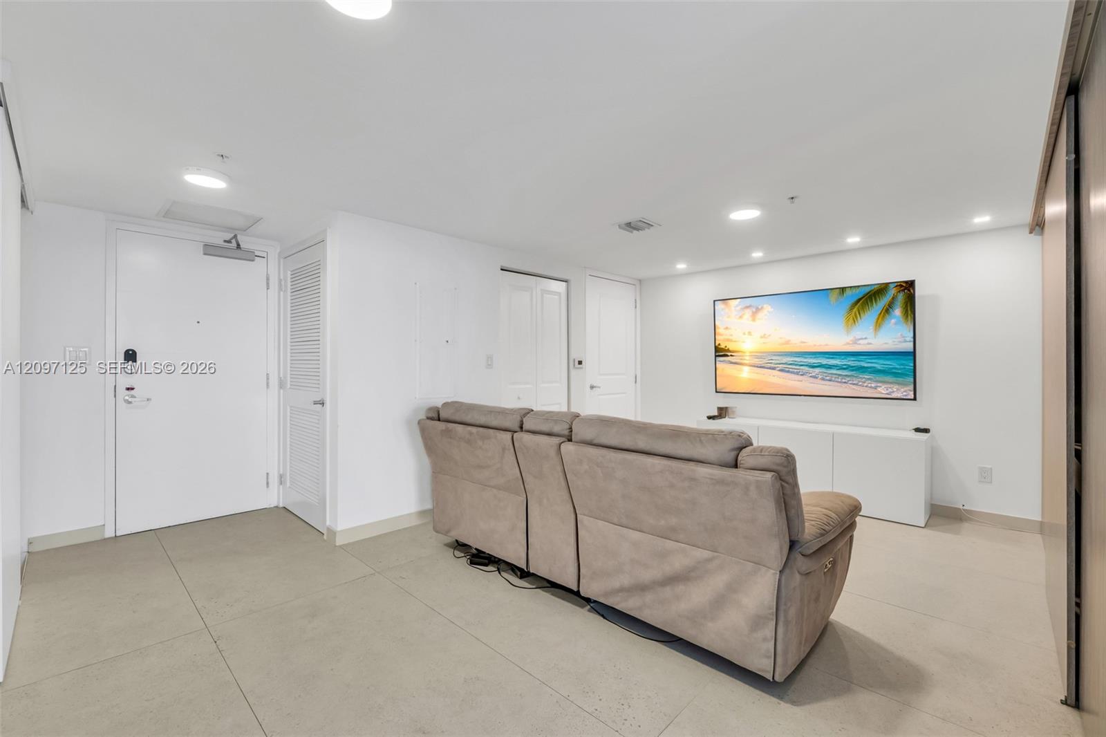 Photo 14 of Sunny Isles Blvd