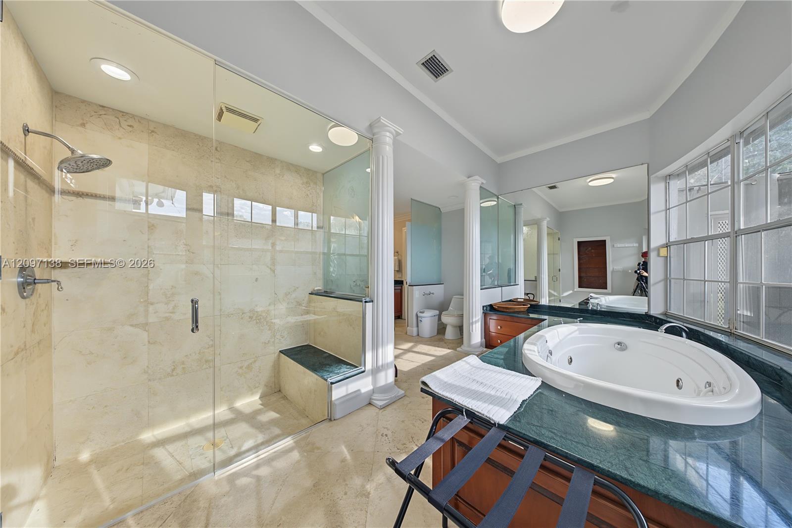   /   кв.футов $ 2026-09-29 0 Фото