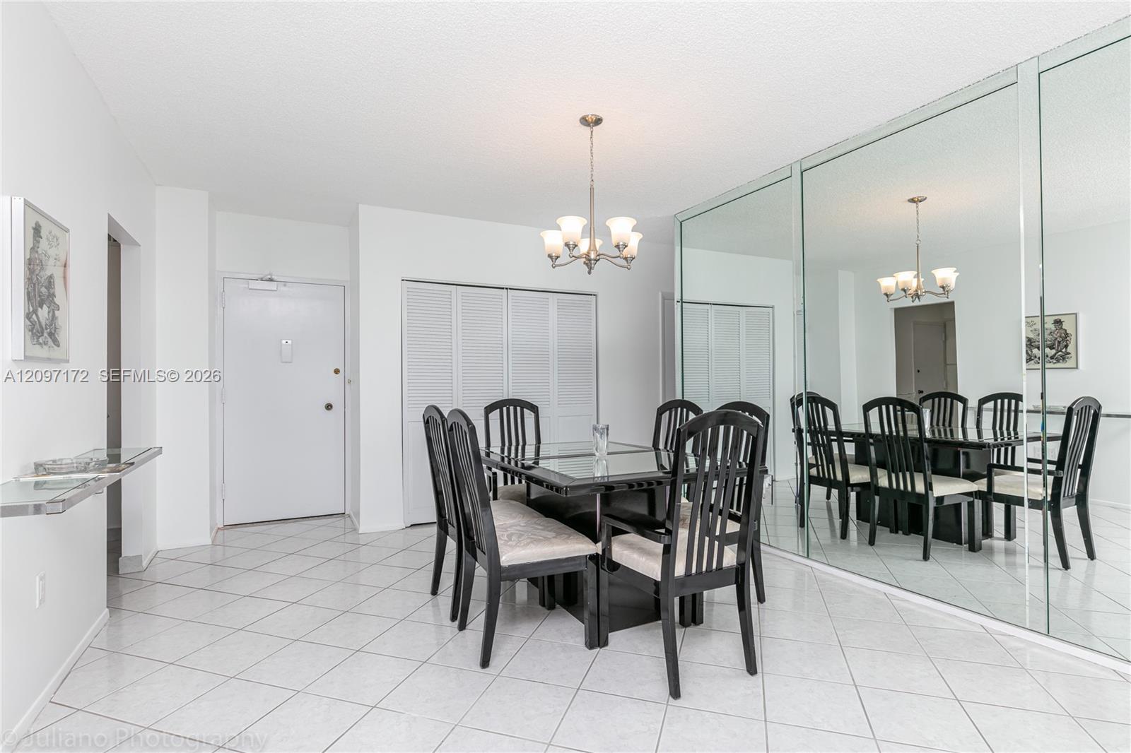 1818 1 / 2 762 sq. ft. $ 2026-09-29 0 foto