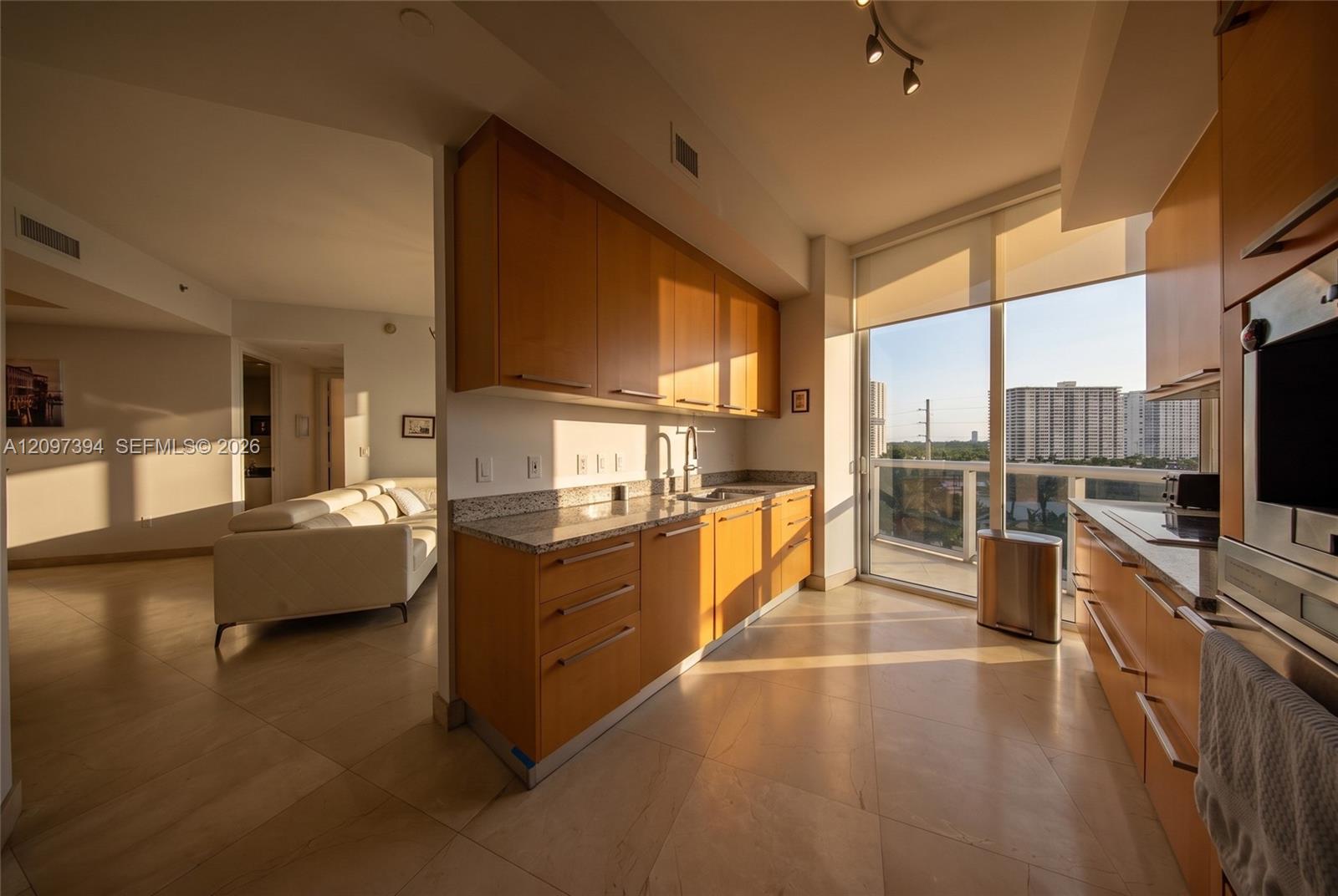 405 2 / 2 1435 sq. ft. $ 2026-09-29 0 Photo