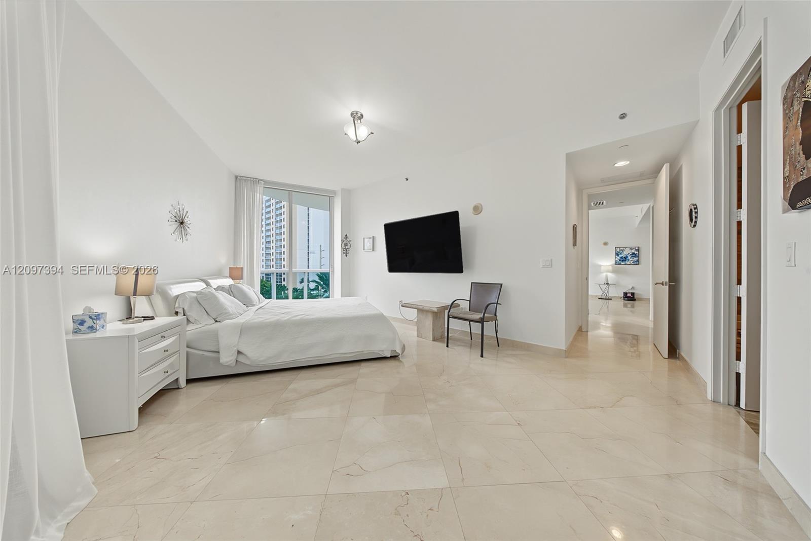 405 2 / 2 1435 sq. ft. $ 2026-09-29 0 Photo
