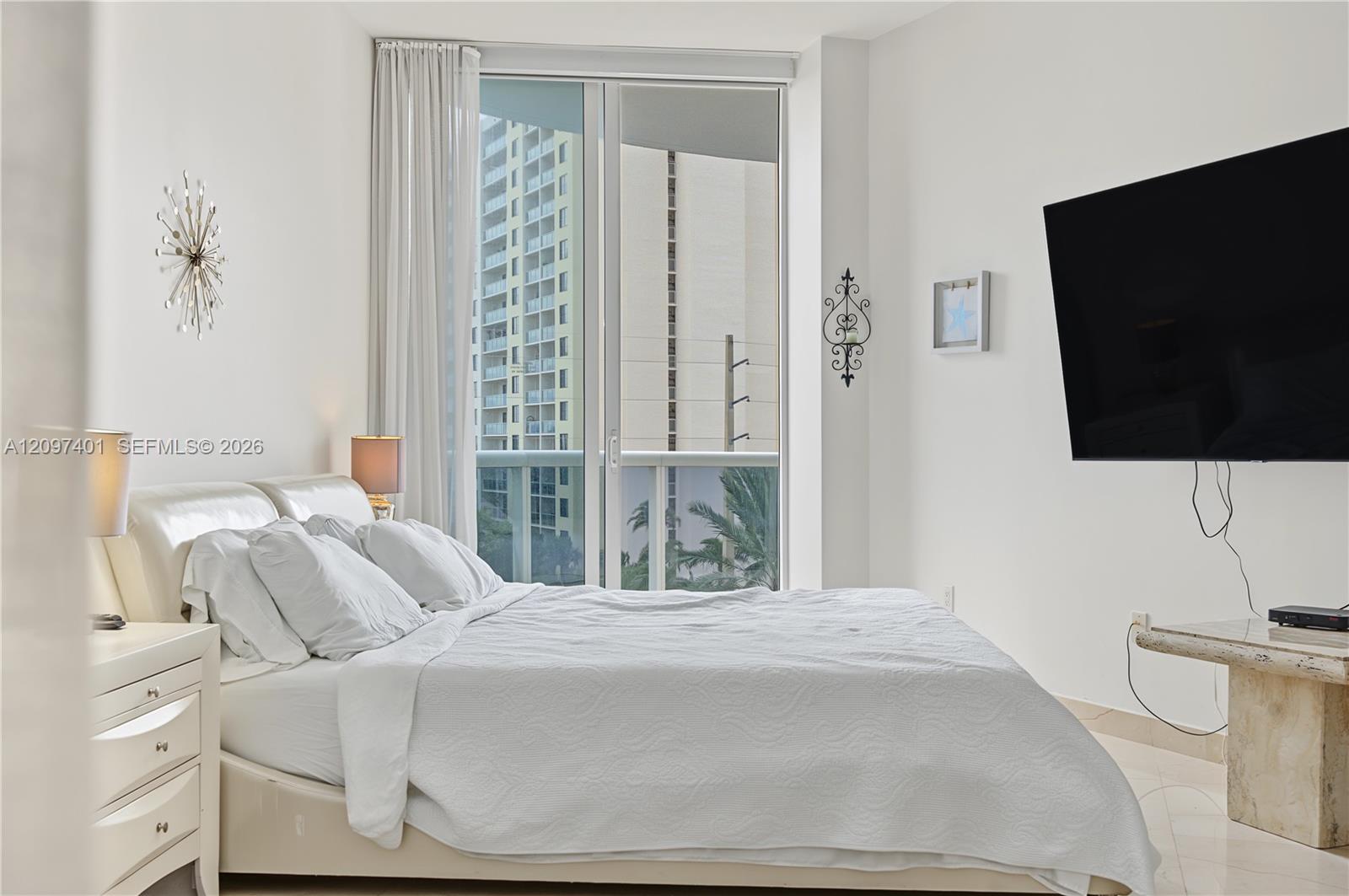 405 2 / 2 1435 sq. ft. $ 2026-09-29 0 foto