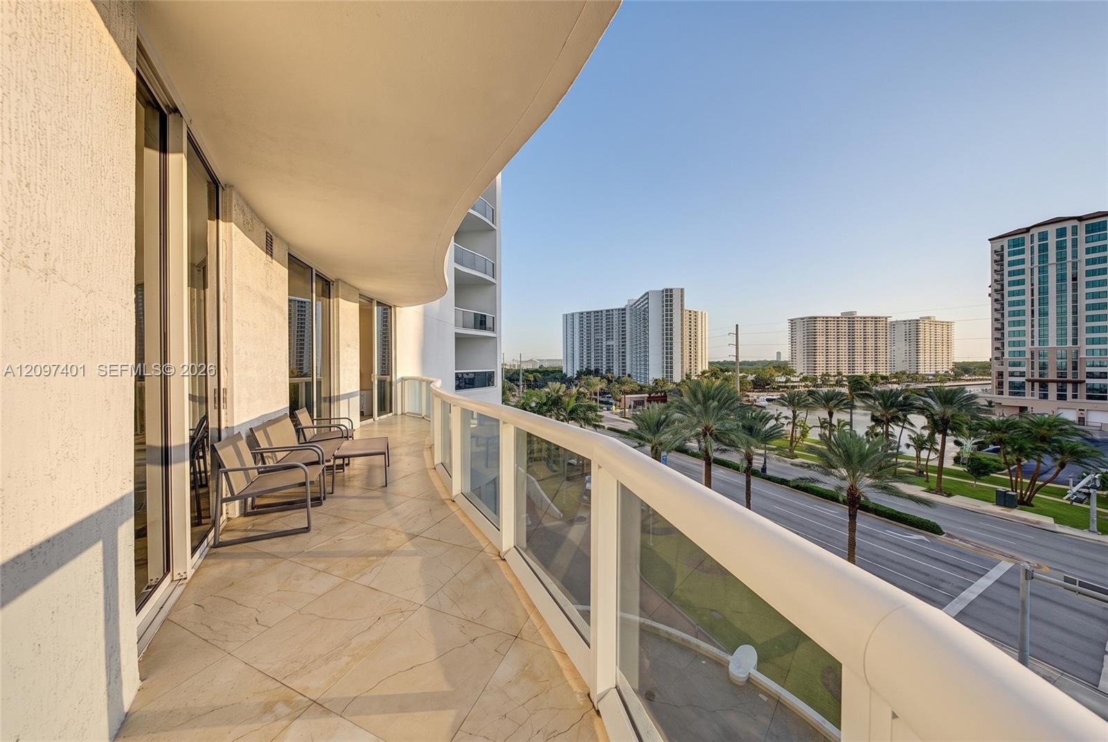 405 2 / 2 1435 sq. ft. $ 2026-09-29 0 foto