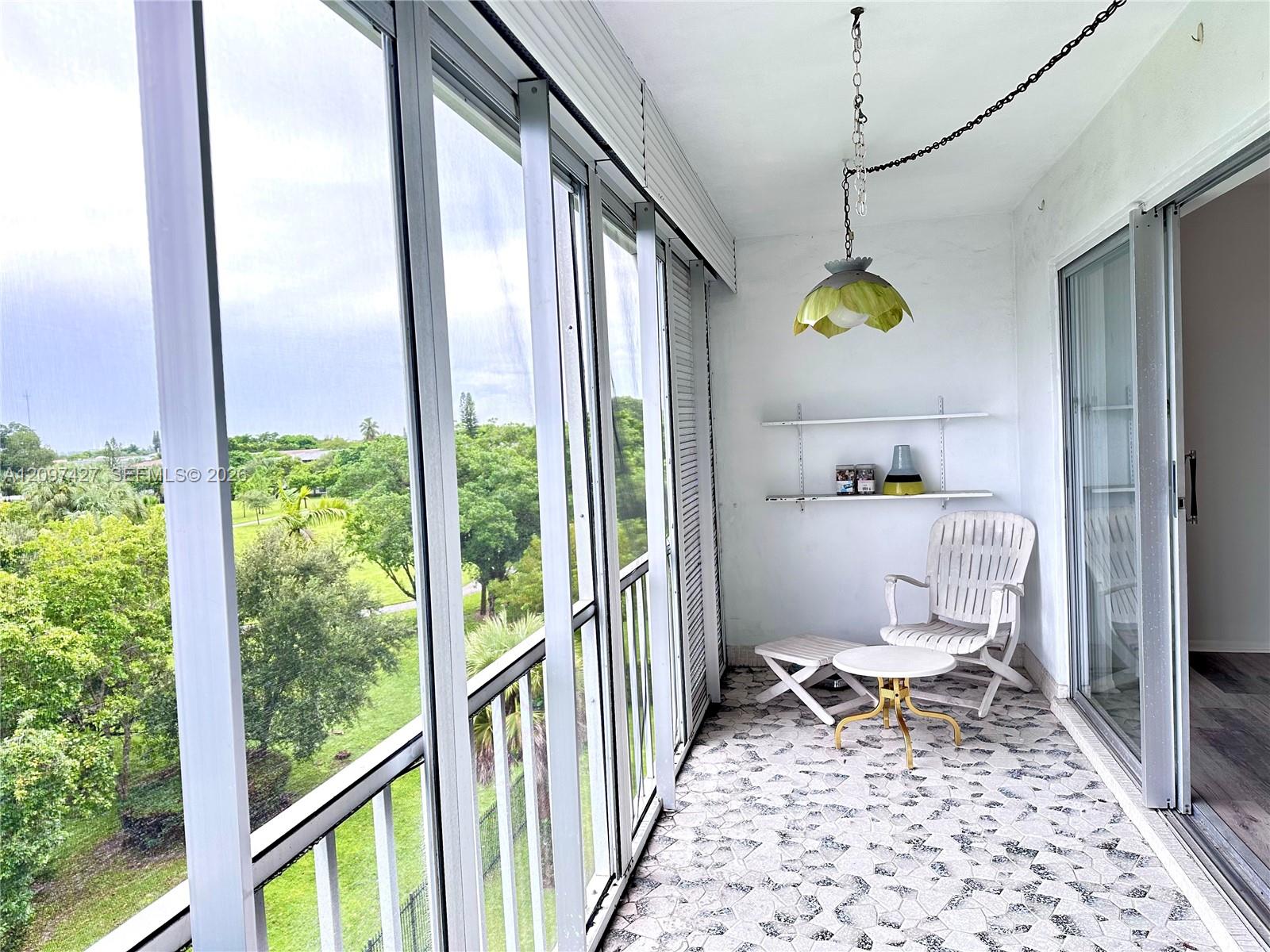 Ver detalles 511 1 / 2 775 sq. ft. $ 2026-09-29 0 foto