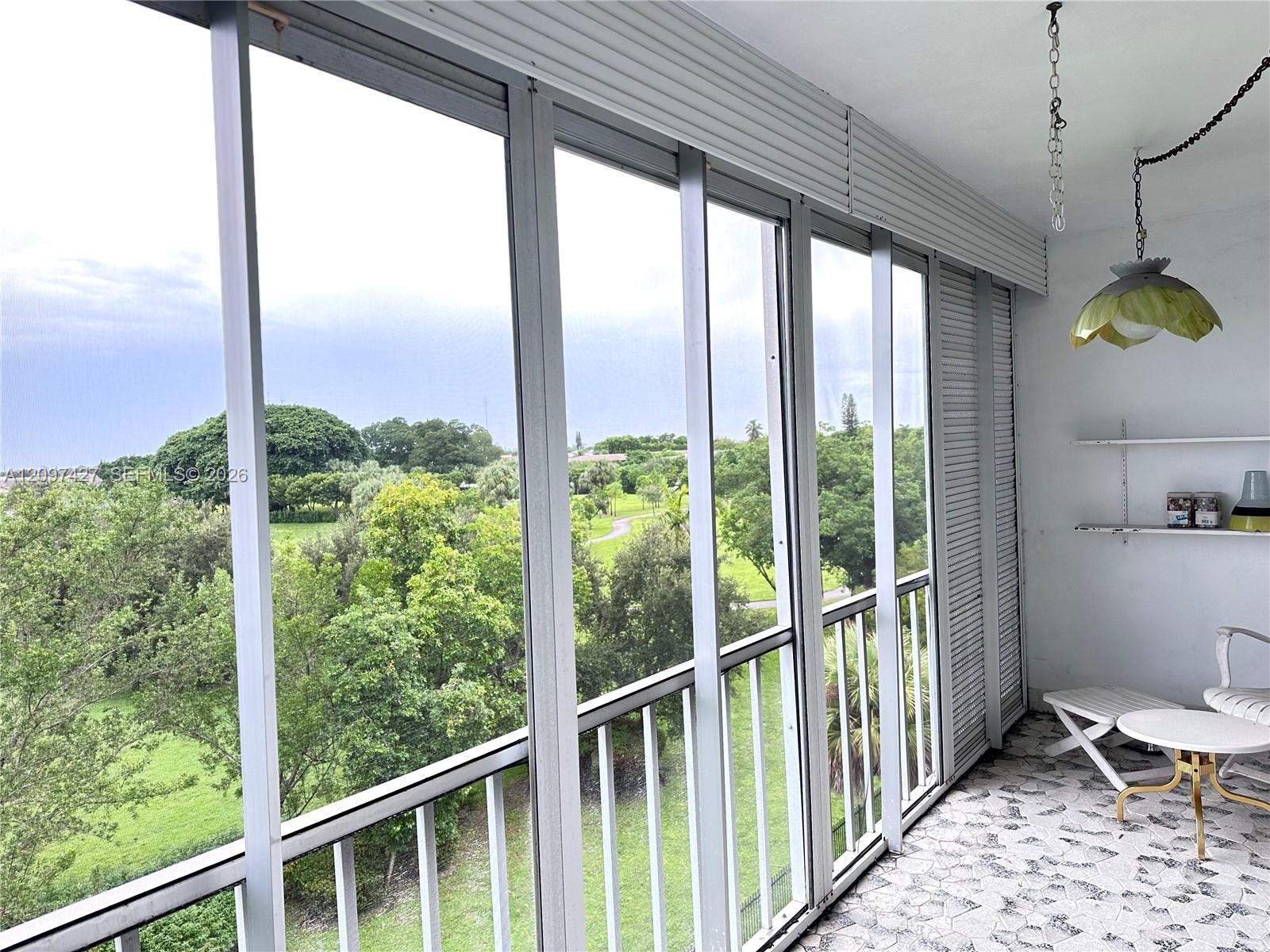 Ver detalles 511 1 / 2 775 sq. ft. $ 2026-09-29 0 foto
