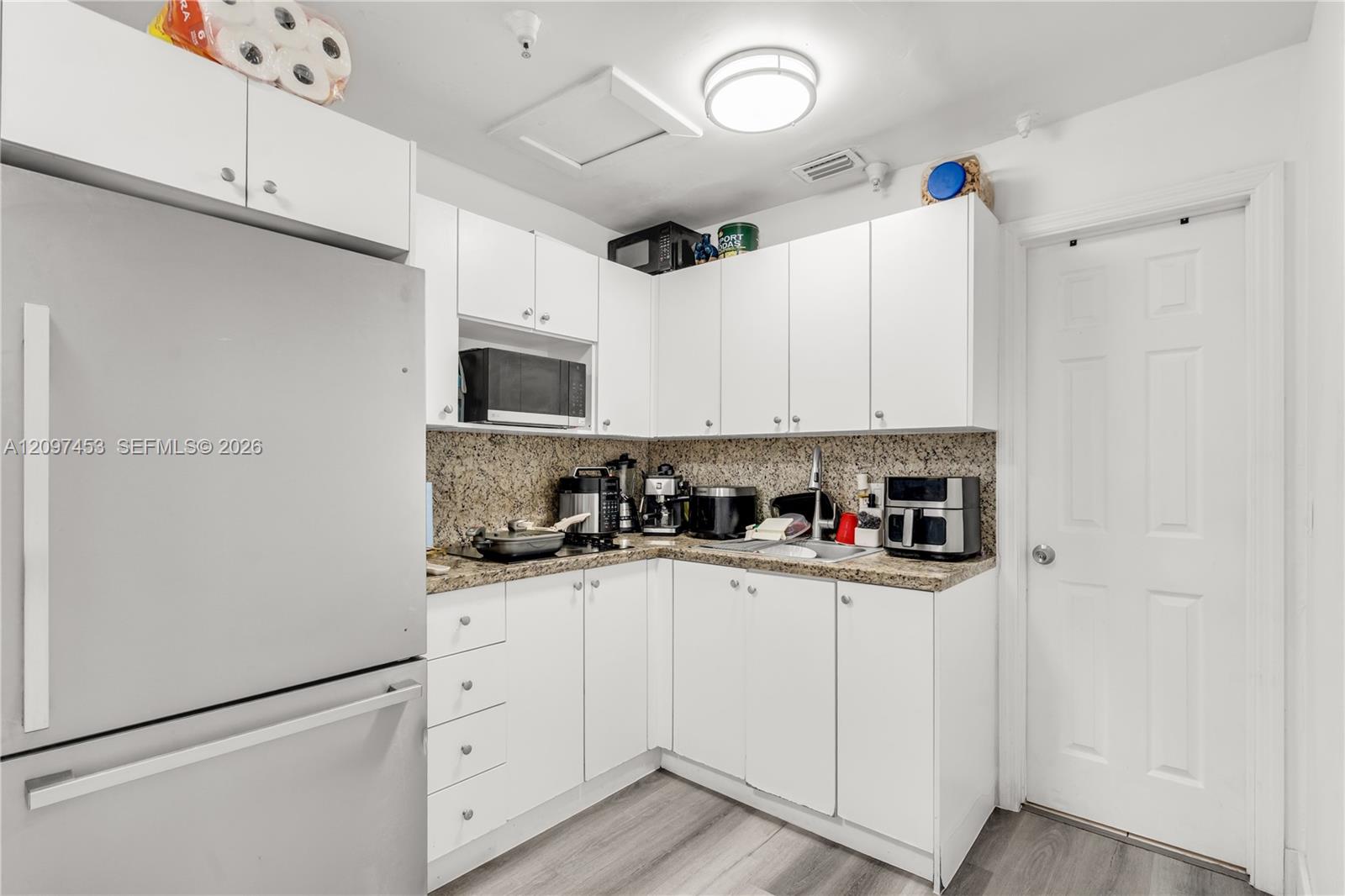 Ver detalles / 2145 sq. ft. $ 2026-09-29 0 foto