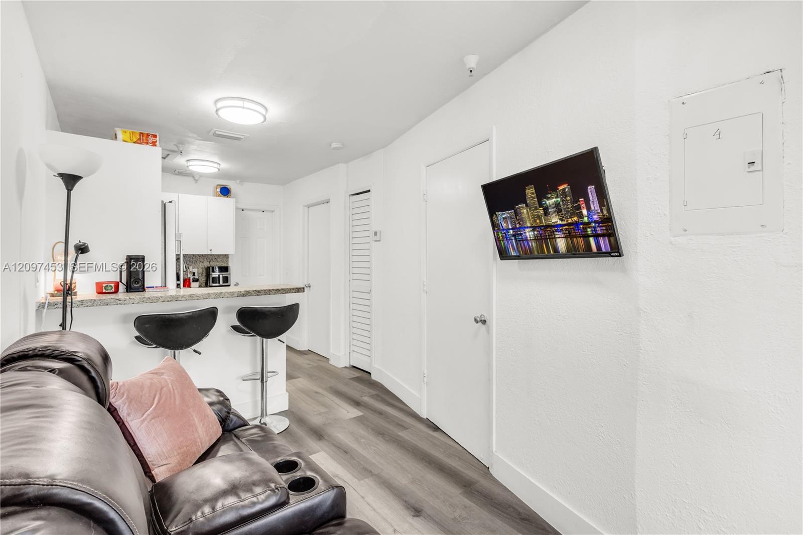 Ver detalles / 2145 sq. ft. $ 2026-09-29 0 foto