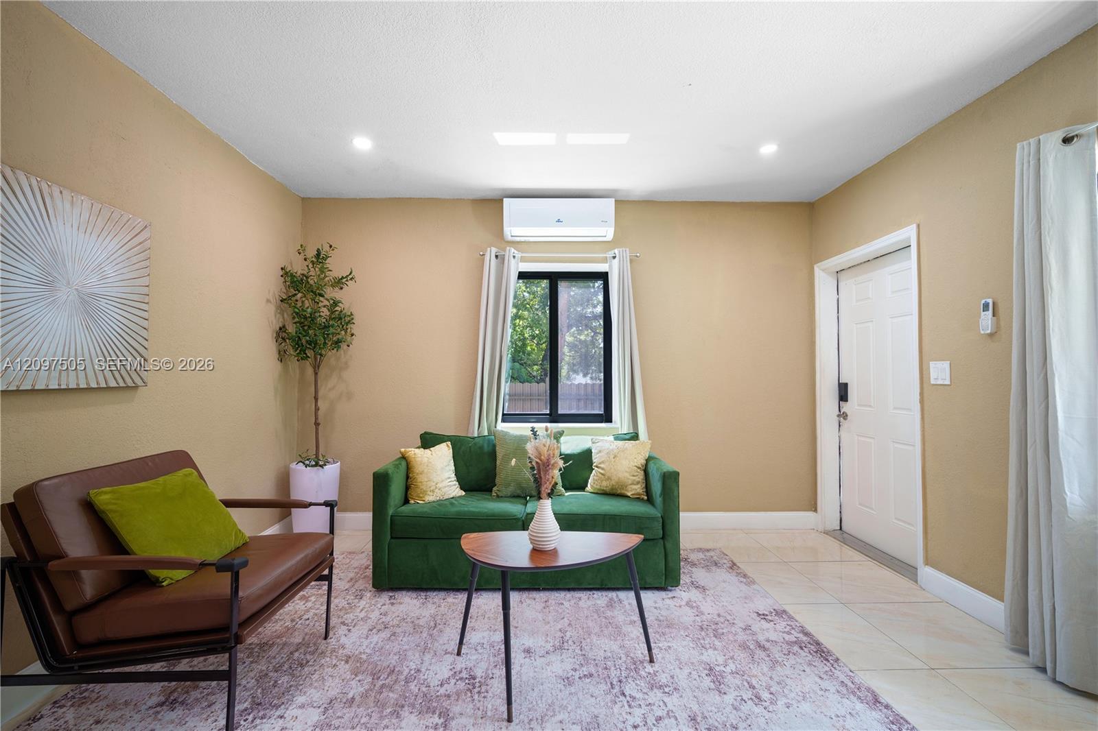   /  2890 sq. ft. $ 2026-09-29 0 foto
