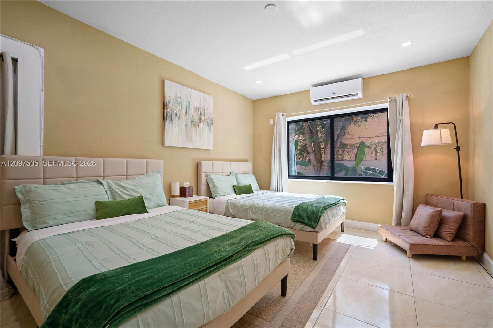   /  2890 sq. ft. $ 2026-09-29 0 foto
