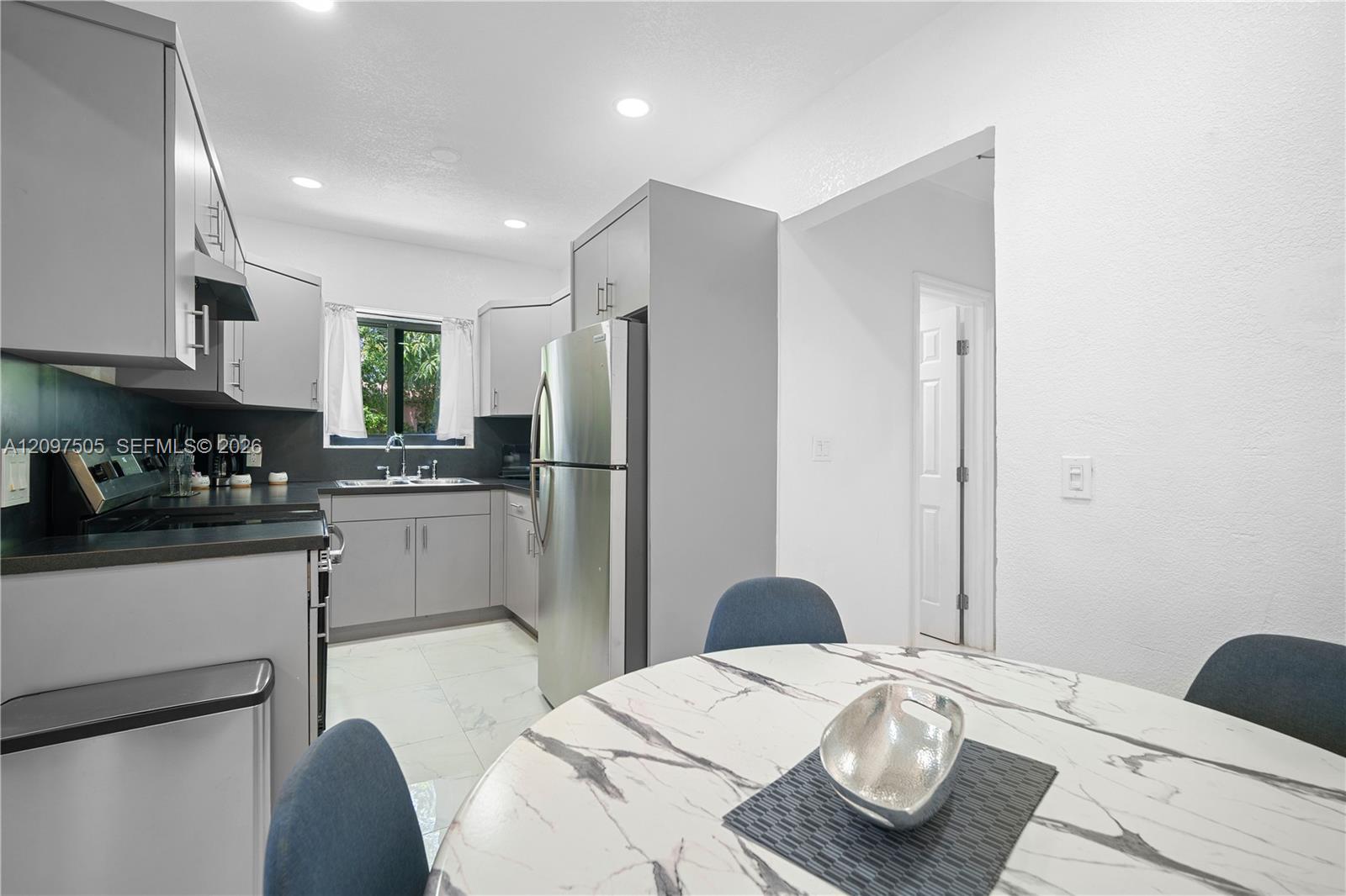   /  2890 sq. ft. $ 2026-09-29 0 foto