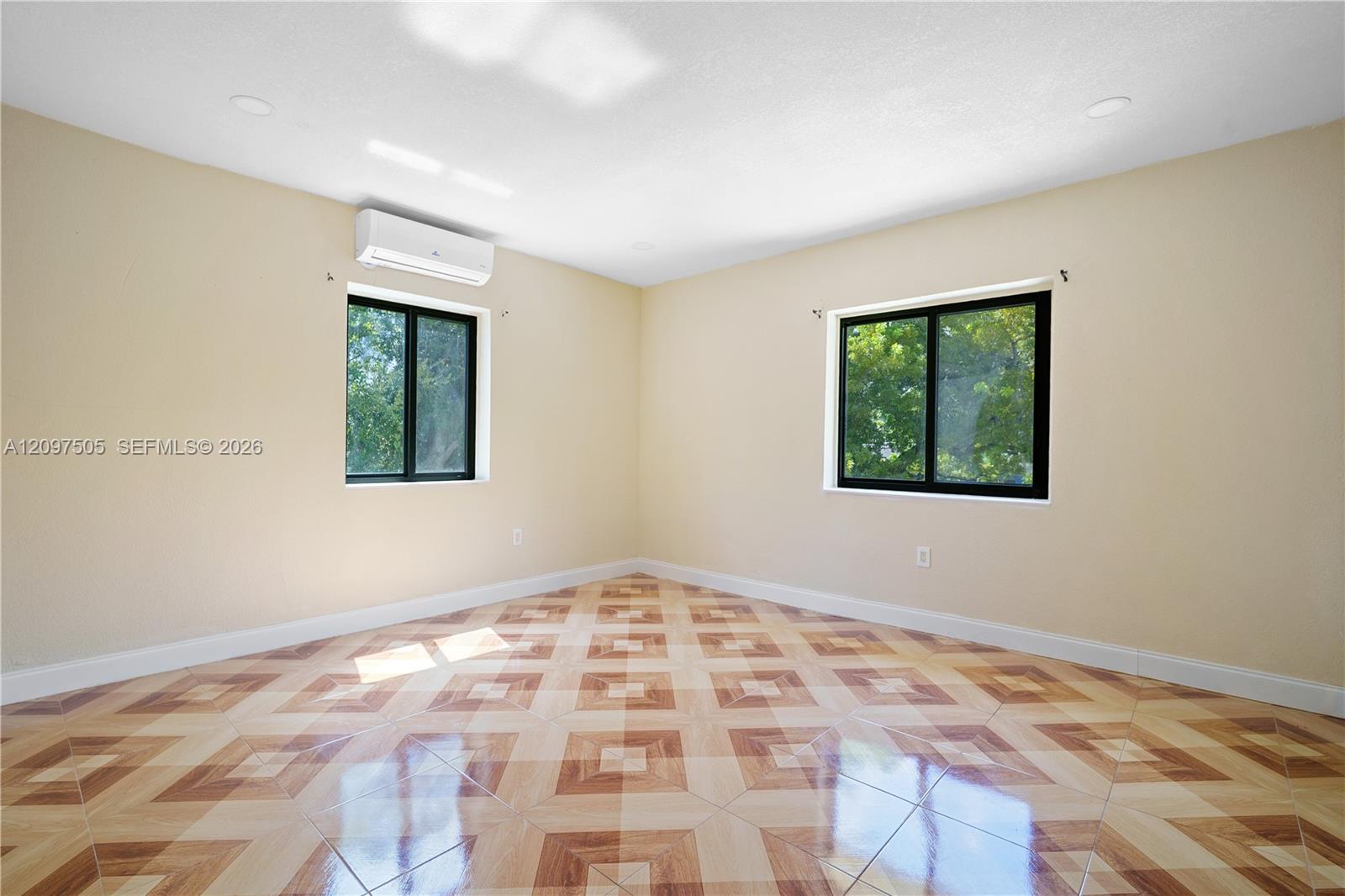   /  2890 sq. ft. $ 2026-09-29 0 foto