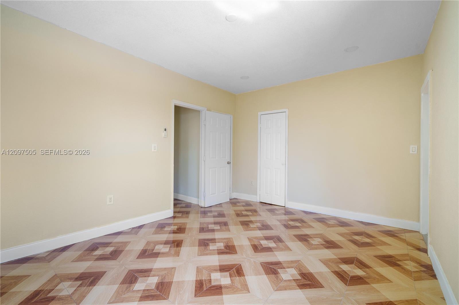   /  2890 sq. ft. $ 2026-09-29 0 foto