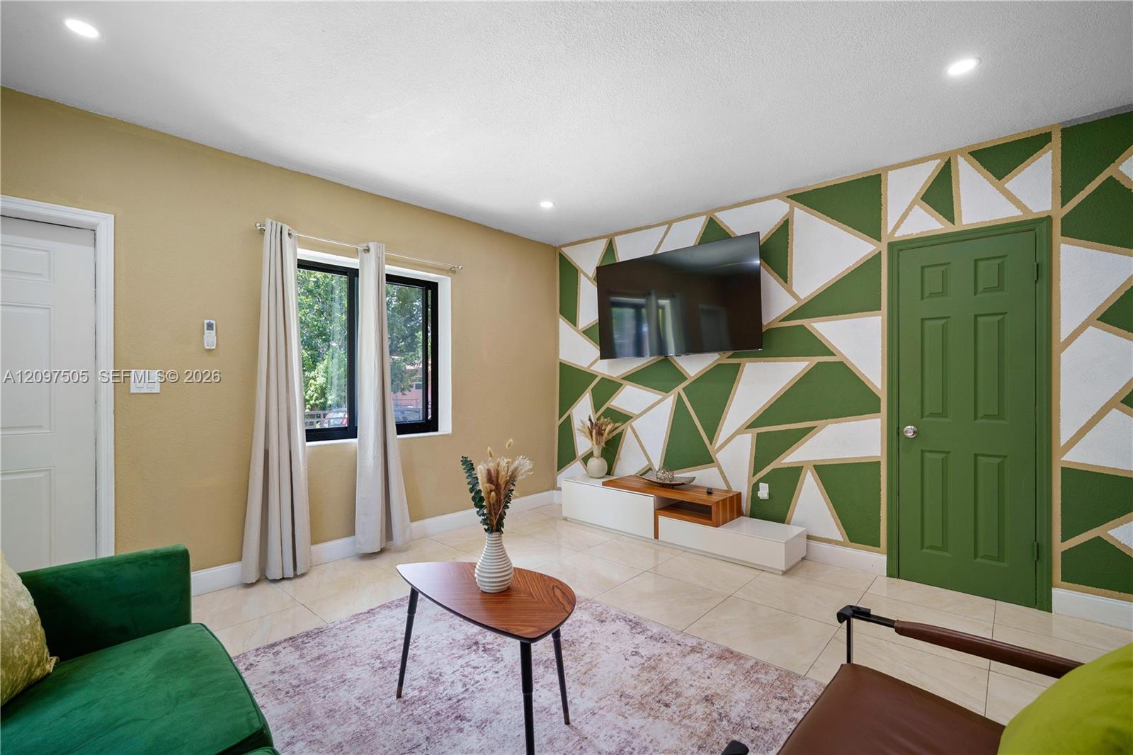   /  2890 sq. ft. $ 2026-09-29 0 foto