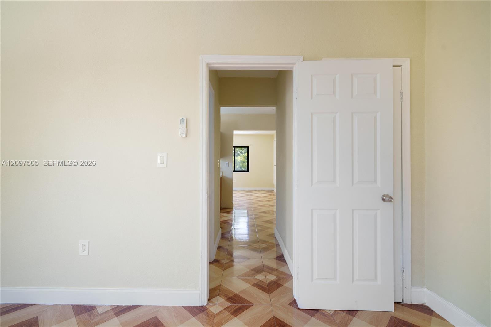   /  2890 sq. ft. $ 2026-09-29 0 foto
