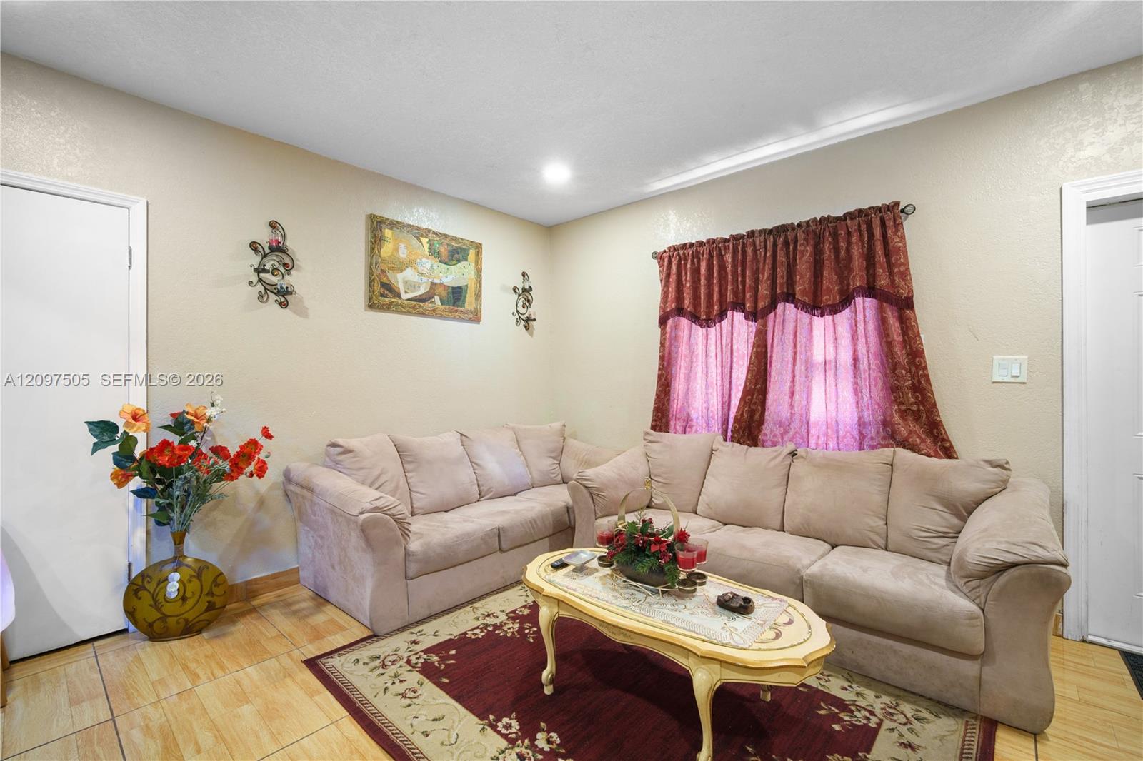   /  2890 sq. ft. $ 2026-09-29 0 foto