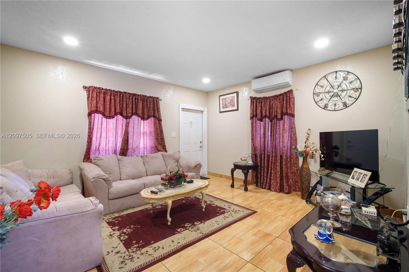  /  2890 sq. ft. $ 2026-09-29 0 foto