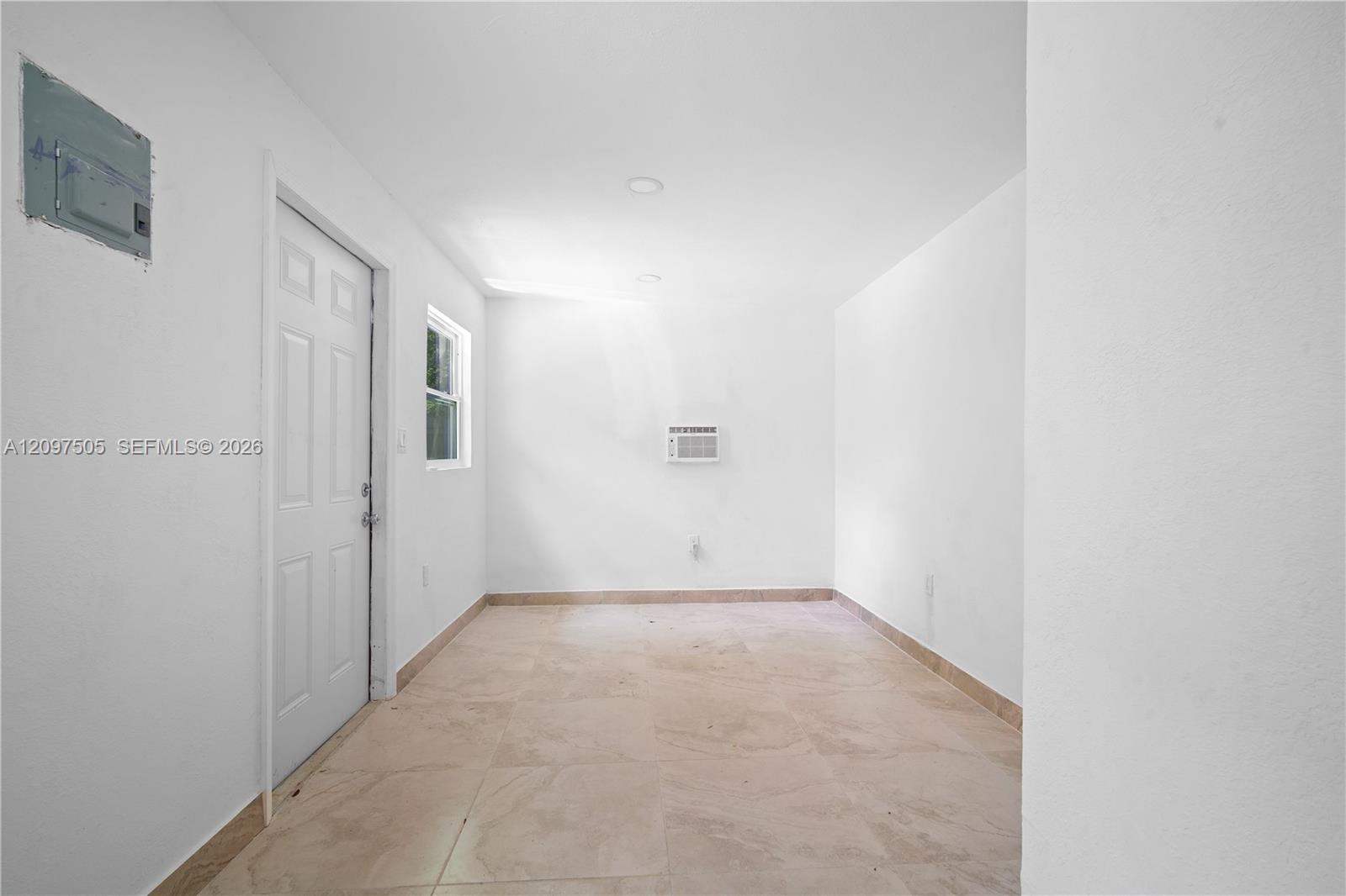   /  2890 sq. ft. $ 2026-09-29 0 foto