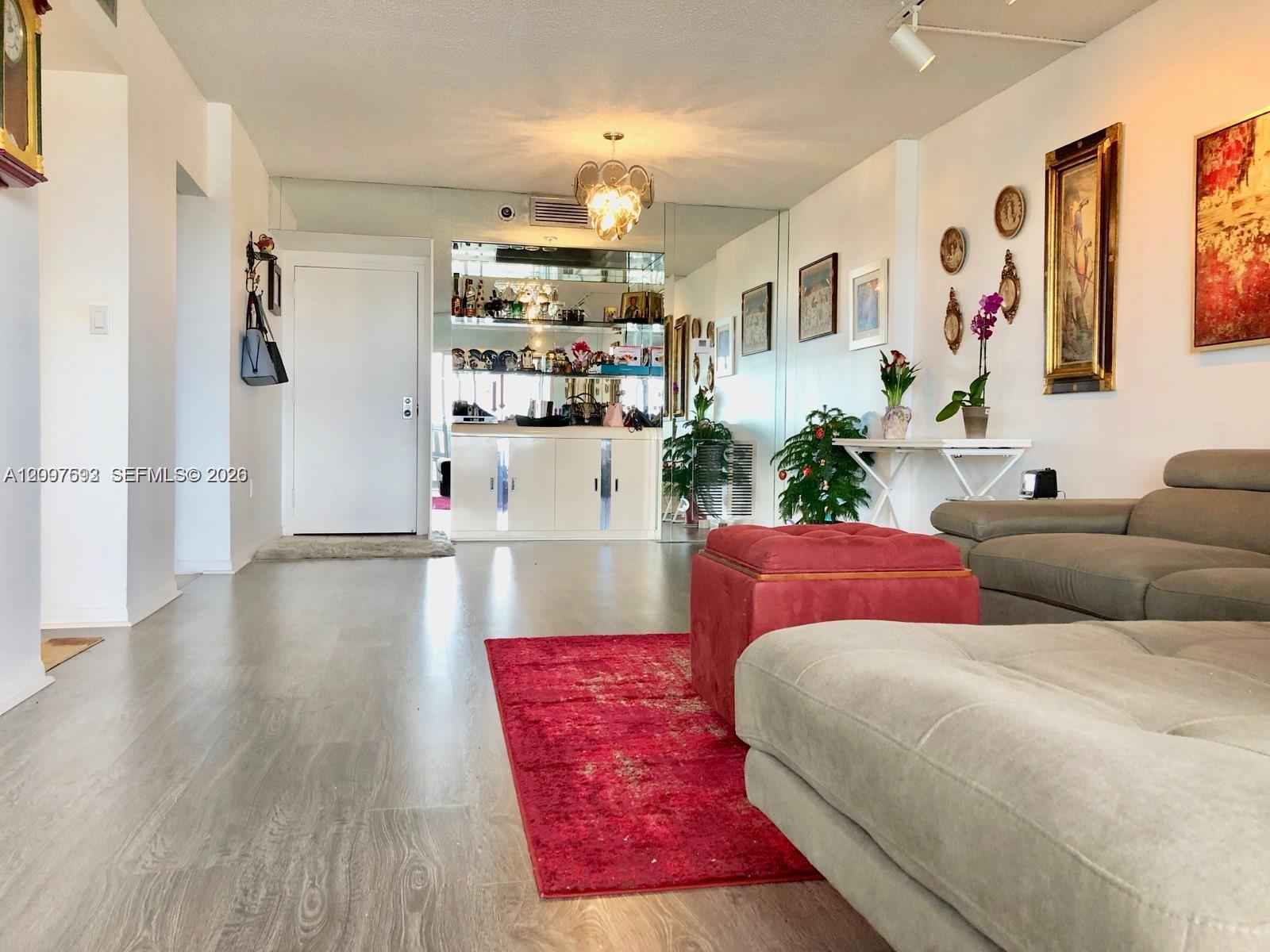 PH6 2 / 2 1132 sq. ft. $ 2026-09-29 0 foto