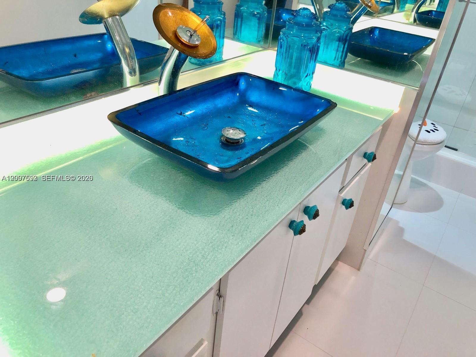 PH6 2 / 2 1132 sq. ft. $ 2026-09-29 0 foto