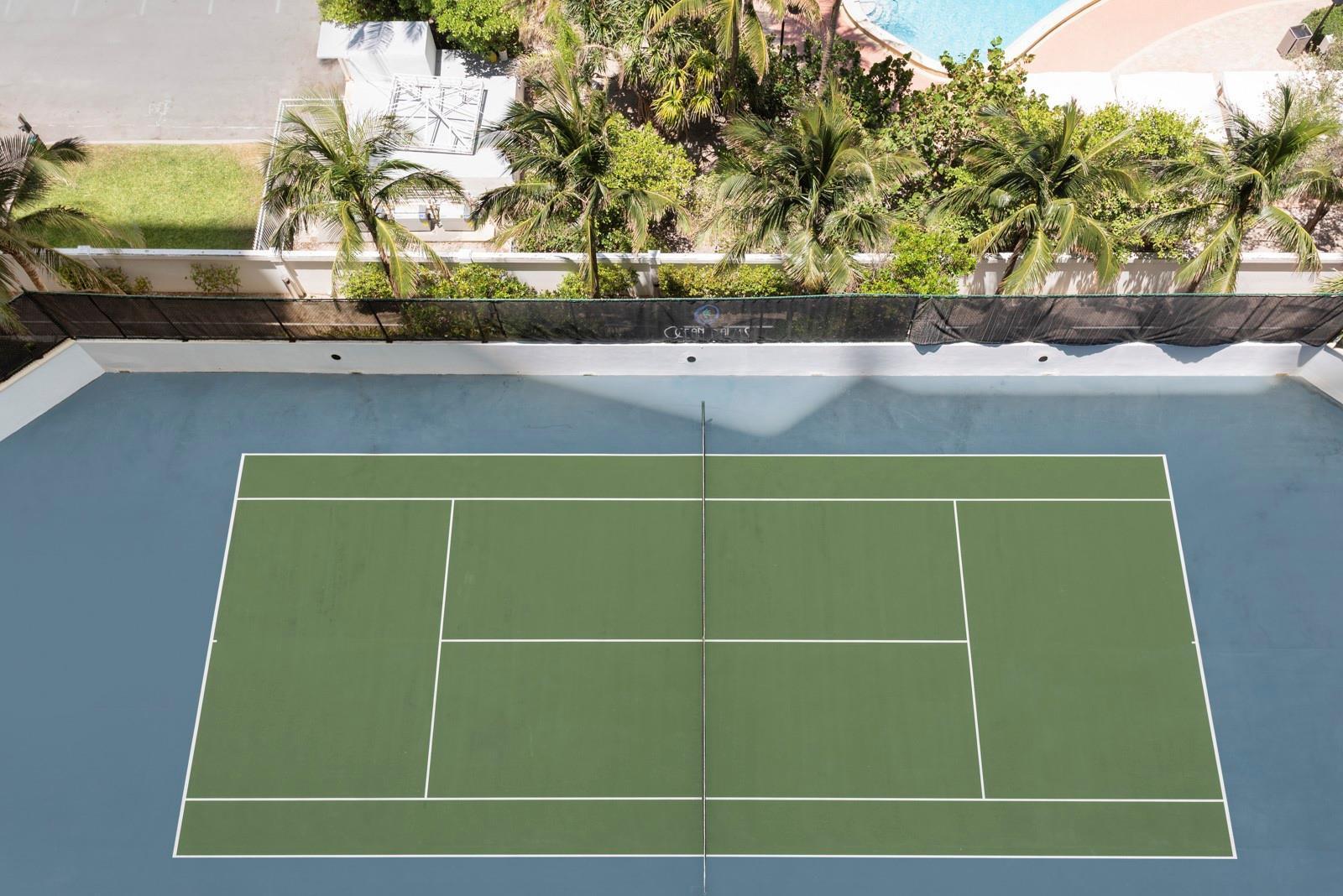 Tennis court