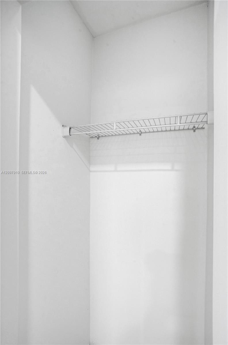 See details / 2121 sq. ft. $ 2026-10-18 0 Photo
