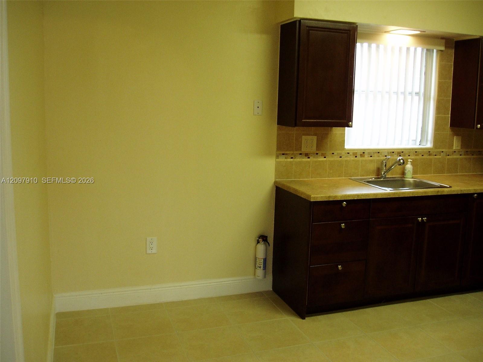 See details / 2121 sq. ft. $ 2026-10-18 0 Photo