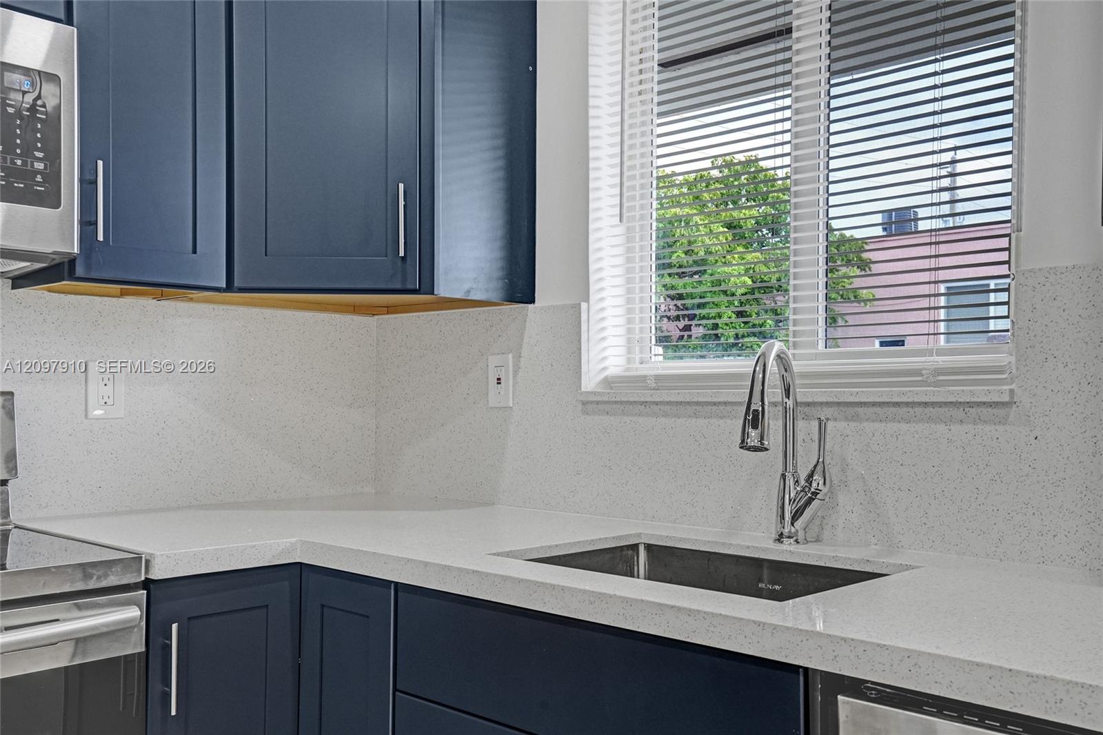 See details / 2121 sq. ft. $ 2026-10-18 0 Photo