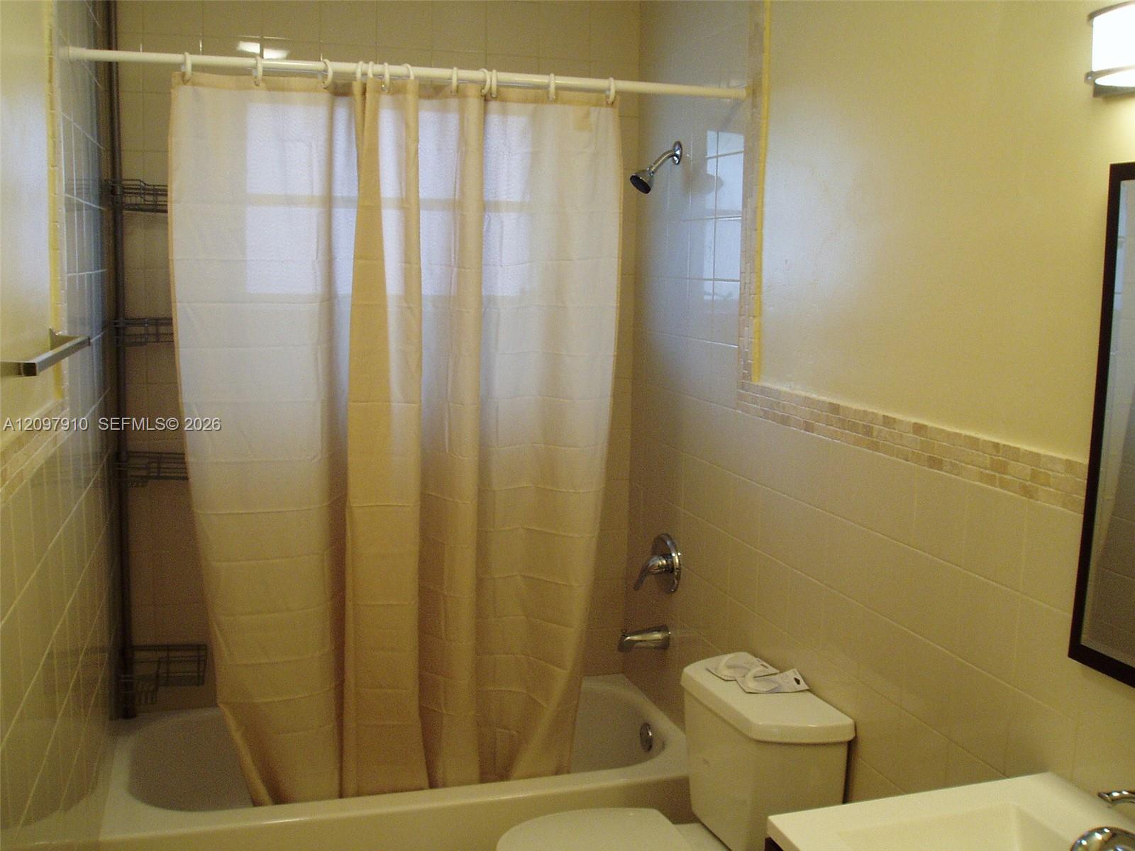 See details / 2121 sq. ft. $ 2026-10-18 0 Photo