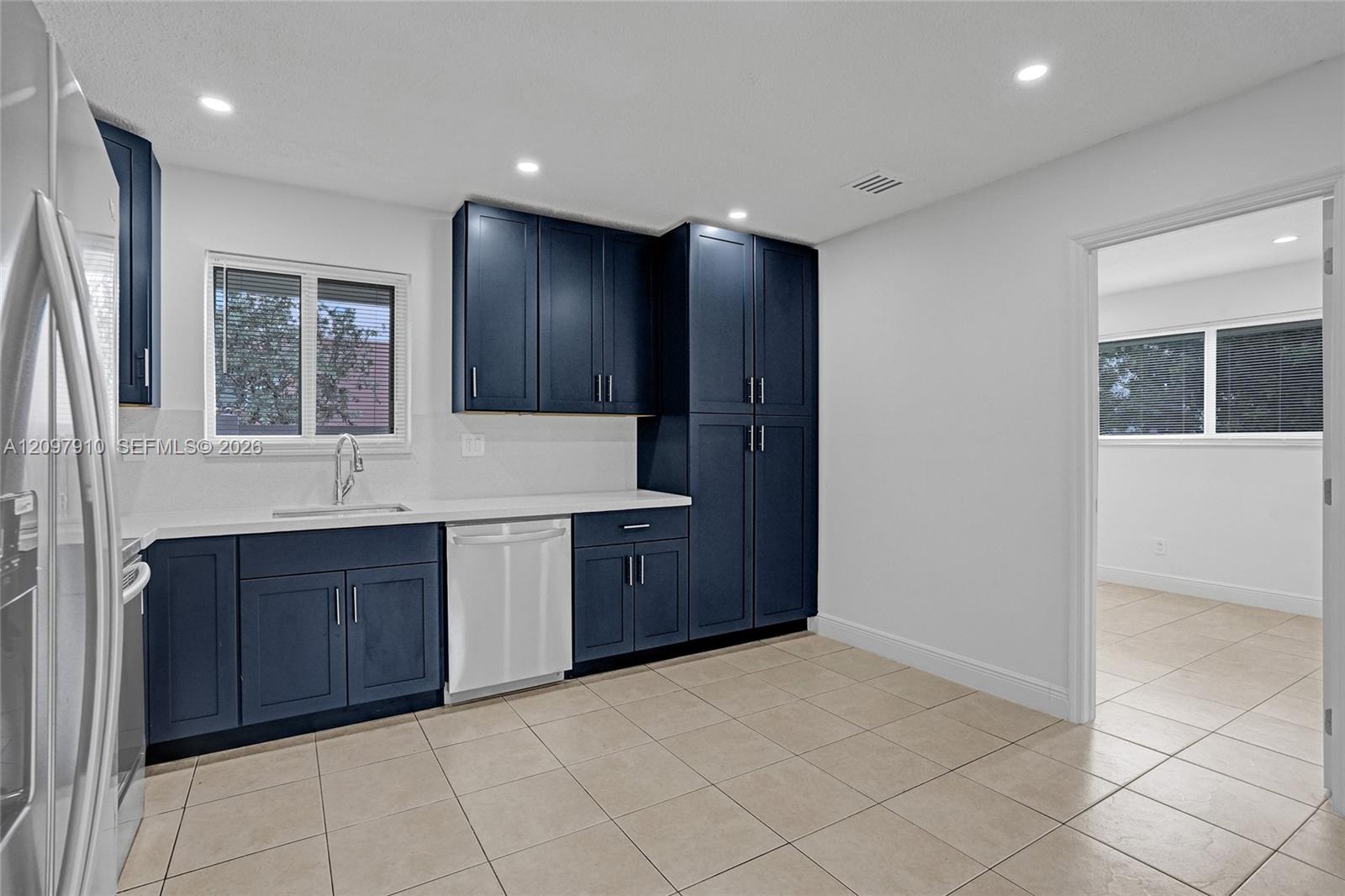 See details / 2121 sq. ft. $ 2026-10-18 0 Photo